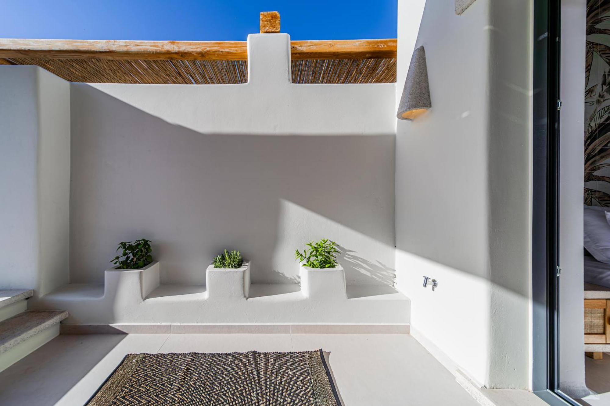 Villa La Grande Vue-private Hilltop With Private Pools Vivlos