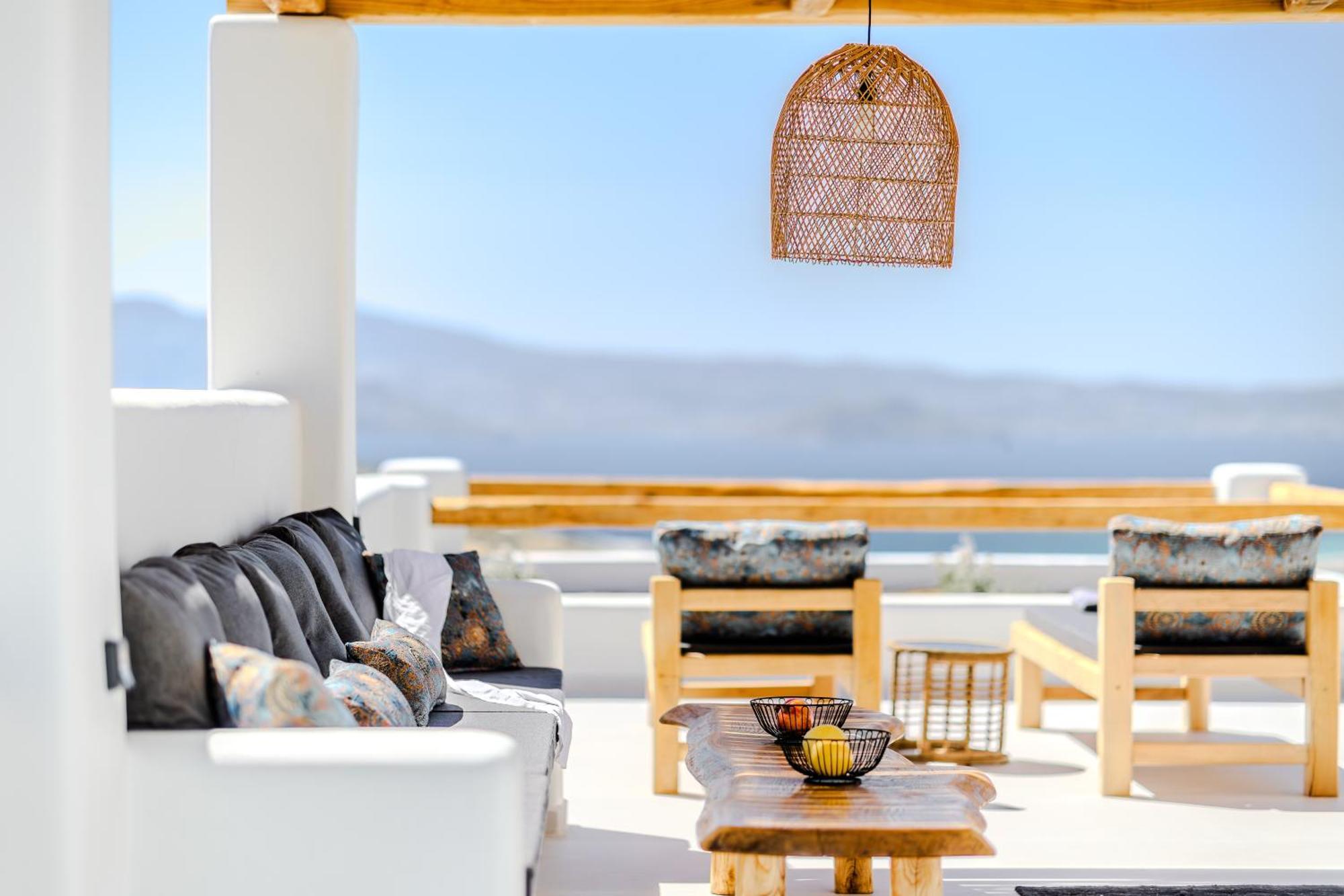 Villa La Grande Vue-private Hilltop With Private Pools Vivlos