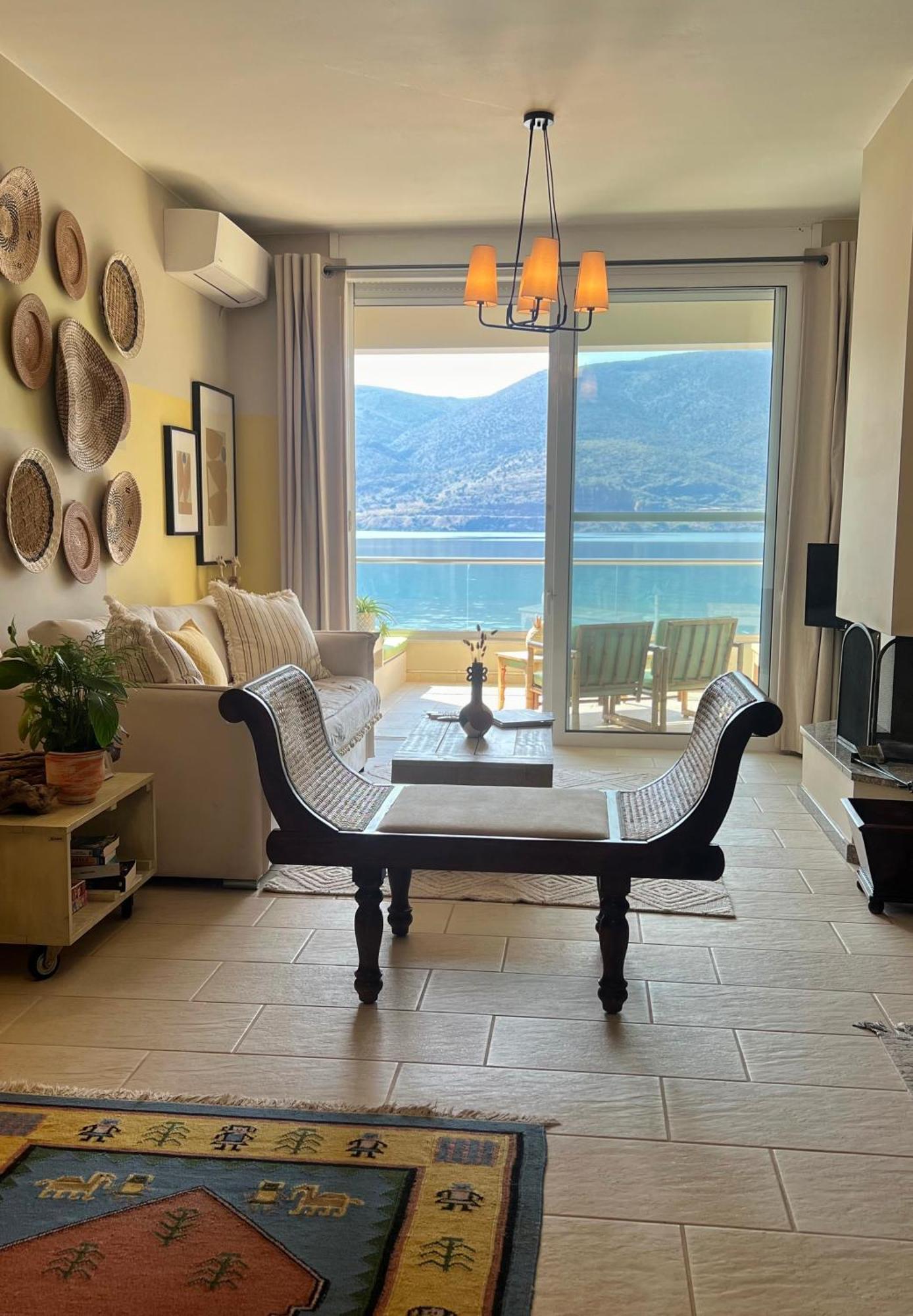Apartment House In Itea-delphi Itea