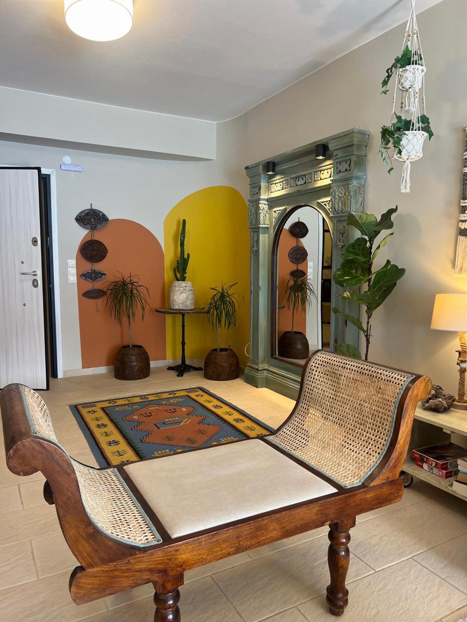 Apartment House In Itea-delphi *