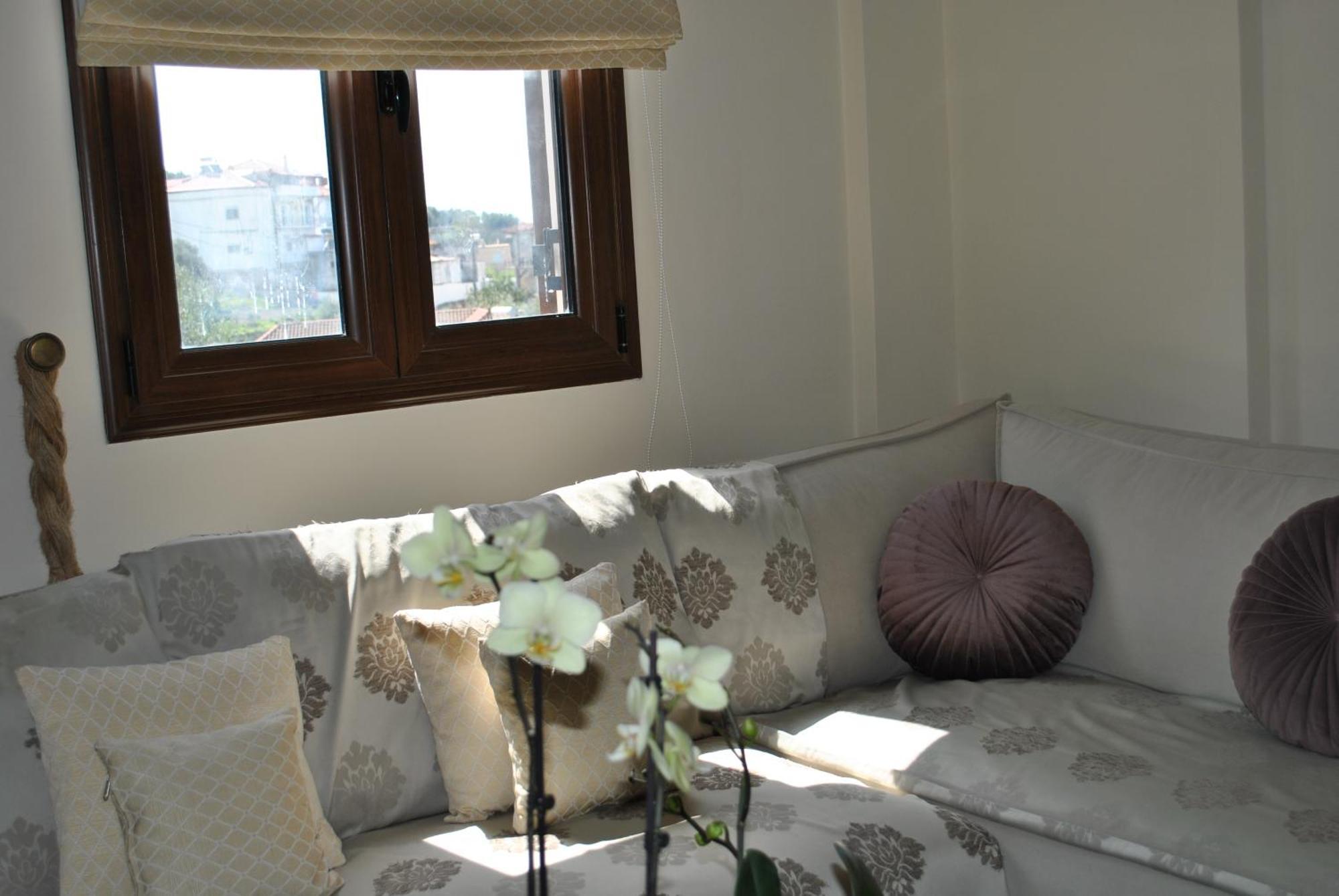 Amaryllis House Parga