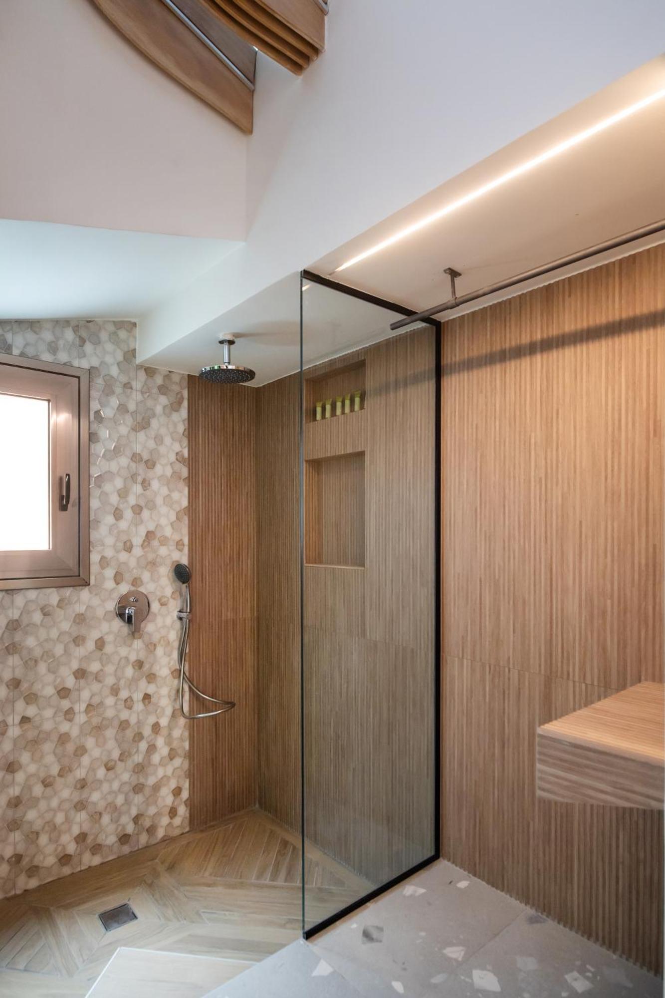 Aelia Apartment