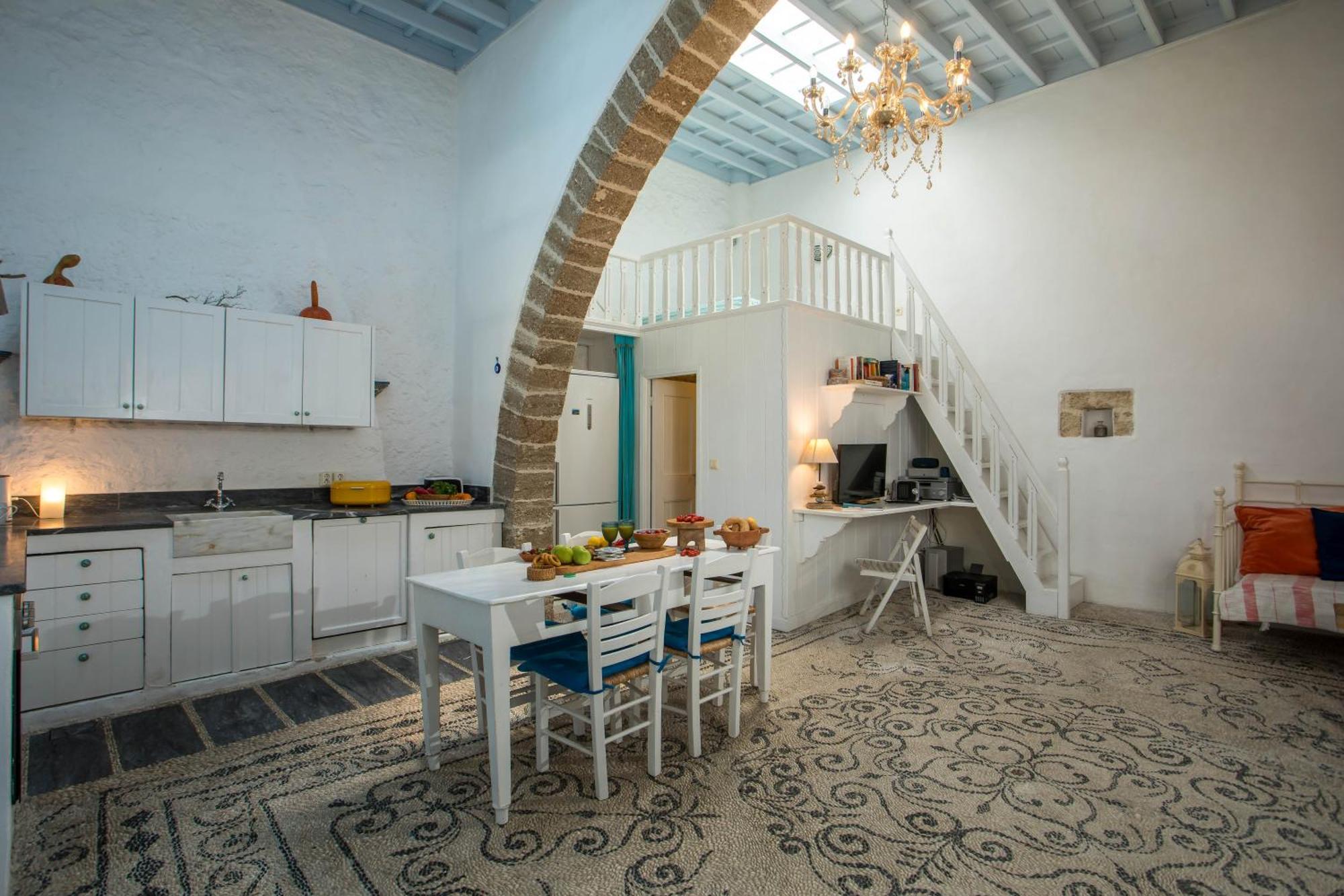 Mandarin Traditional House With Outdoor Jacuzzi Holiday home Koskinou (Rhodes)