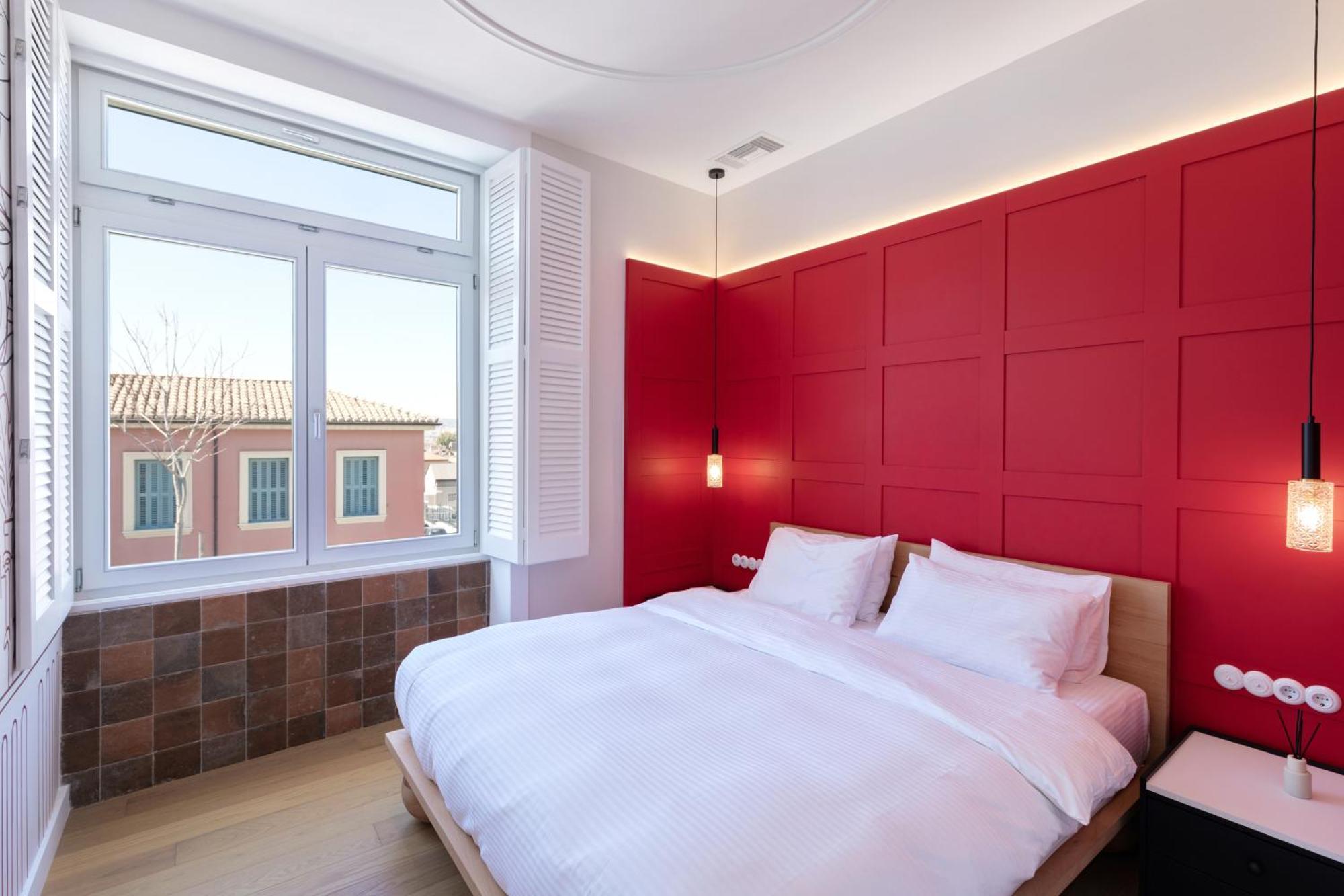 Agora Aparthotel
