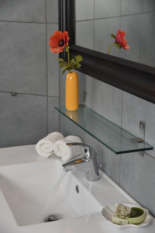 Aspro Villas Piso Livadi