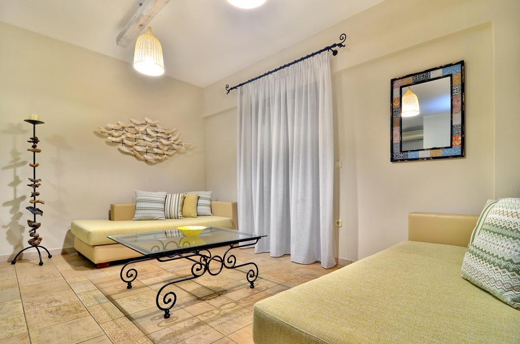 Niriides Luxury