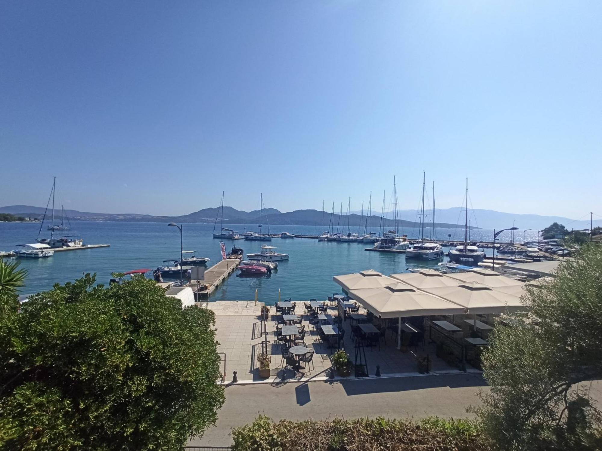 Seaside Selana Nikiana