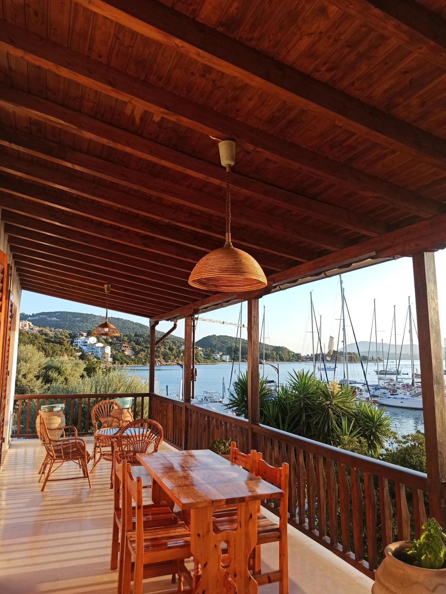 Seaside Selana Holiday home Nikiana