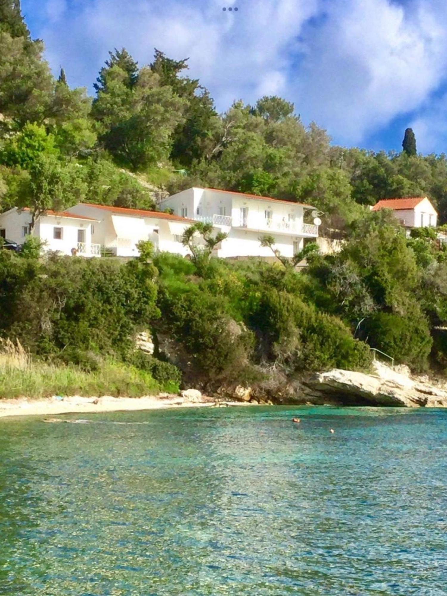 Aronis Spyros Panoramic Seaview Apartment *