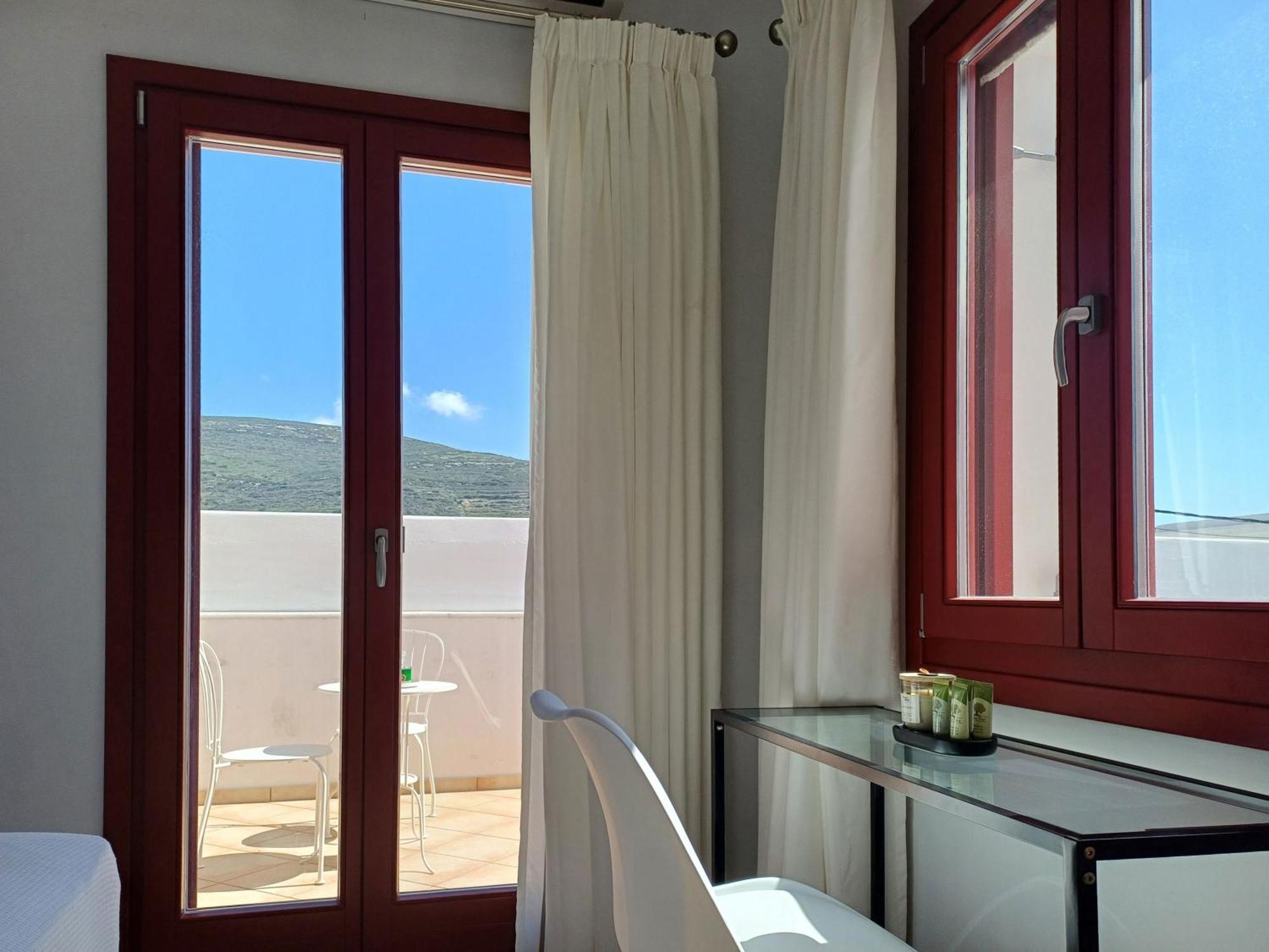 Serene 3br Hideaway In Naxos!