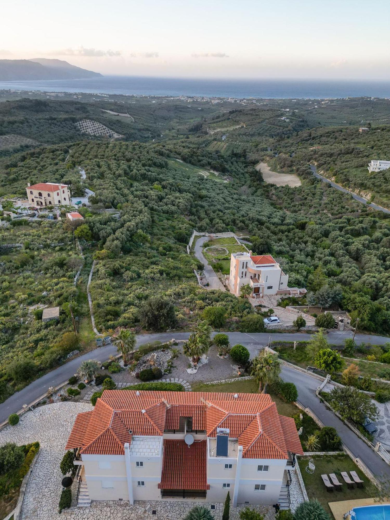 Bella Casa * Kournas