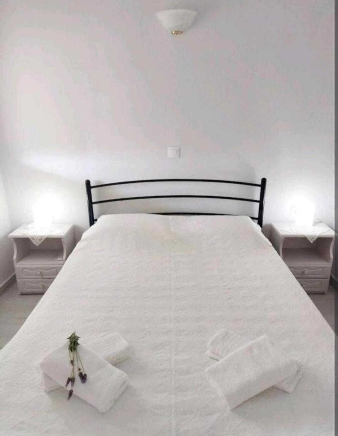 Apartment λεβάντα Lichnaftia