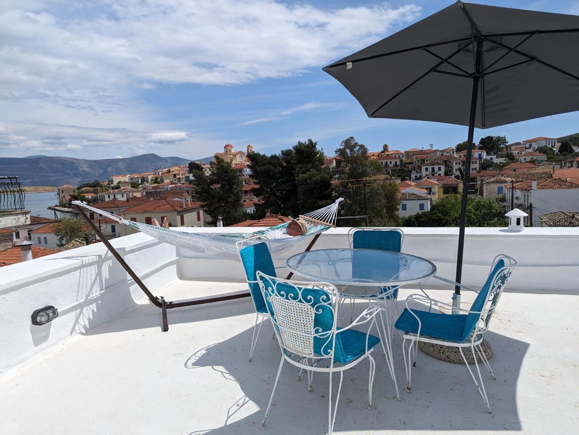 Authentic Rooftop House Holiday home *