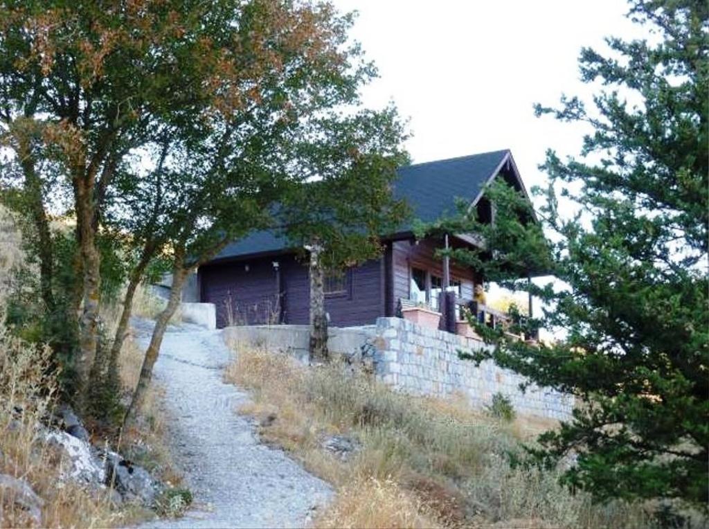 Lefkoritis Hotel Petres (Askyfou)