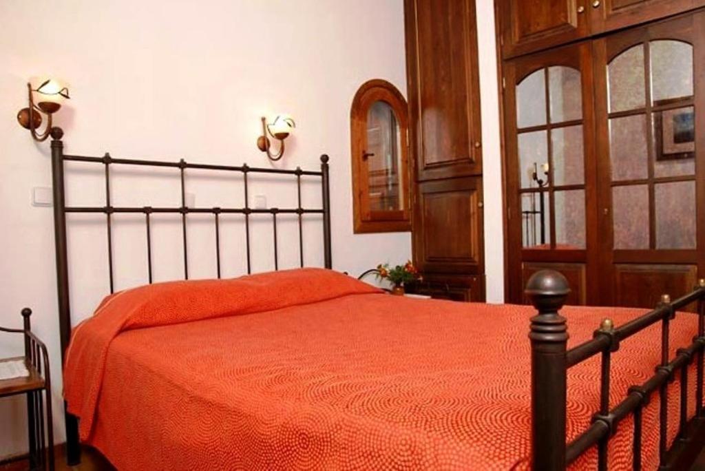 Hotel Lefkoritis Petres (Askyfou)