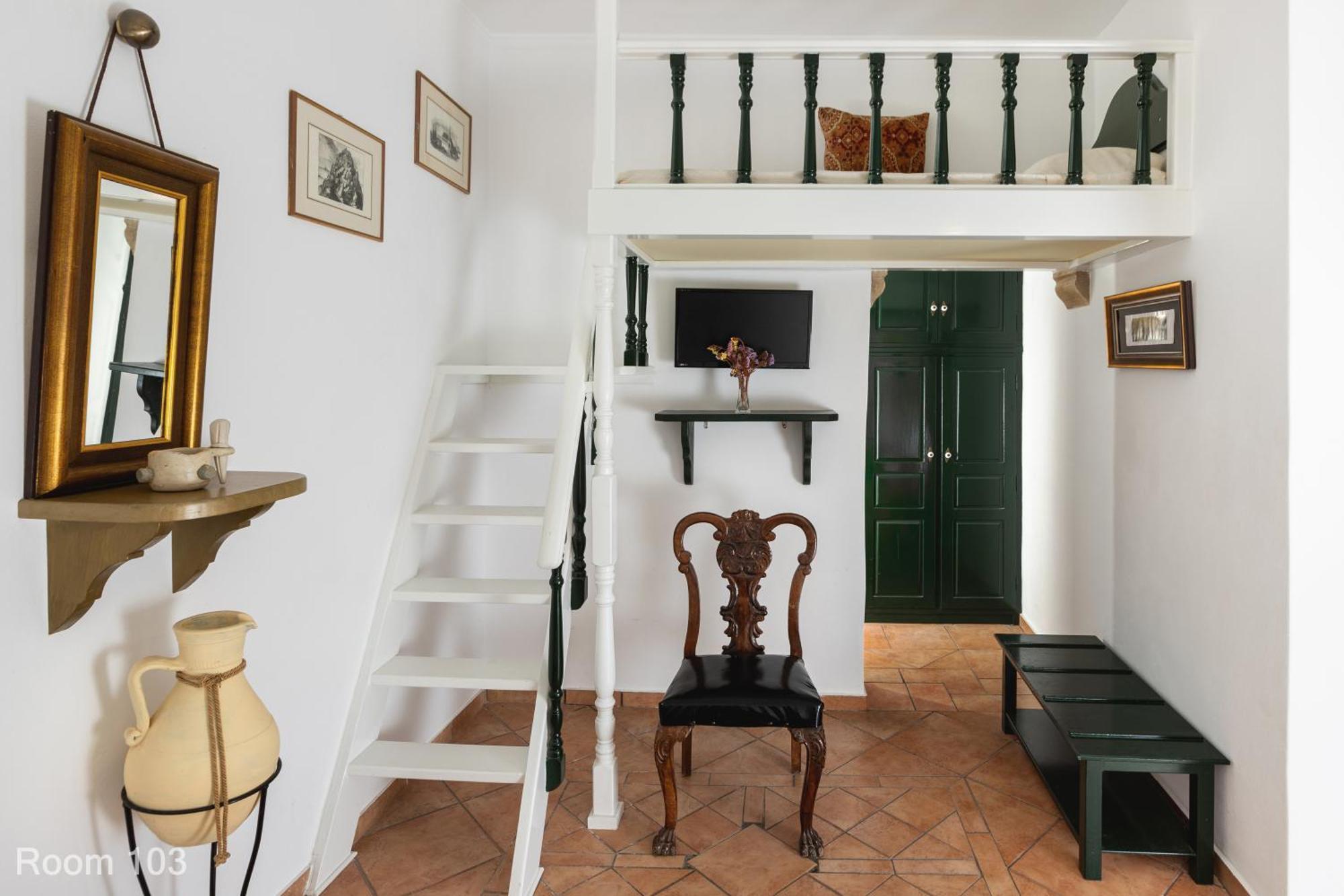 Voreades Aparthotel Tinos