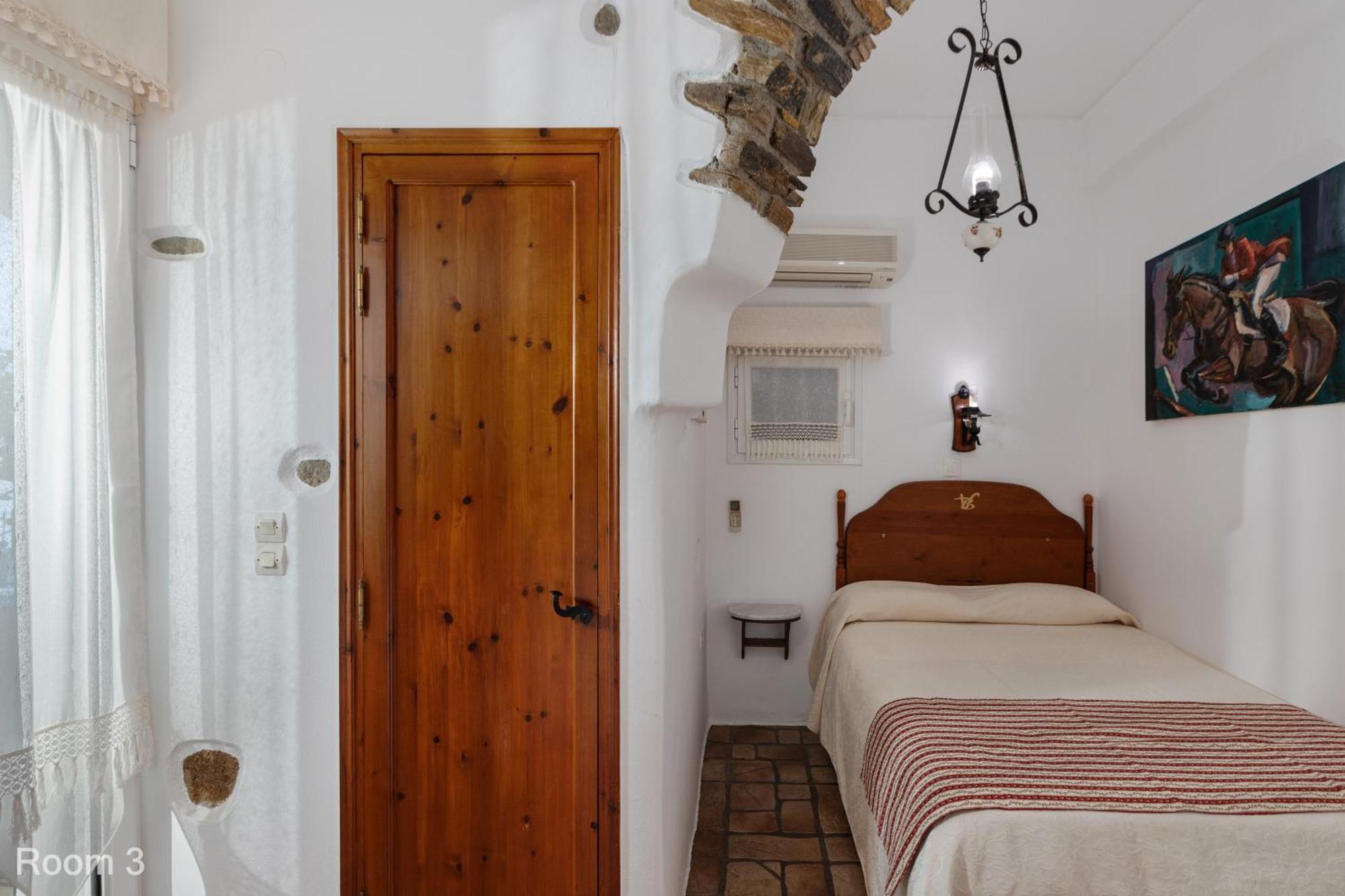 Voreades Aparthotel Tinos
