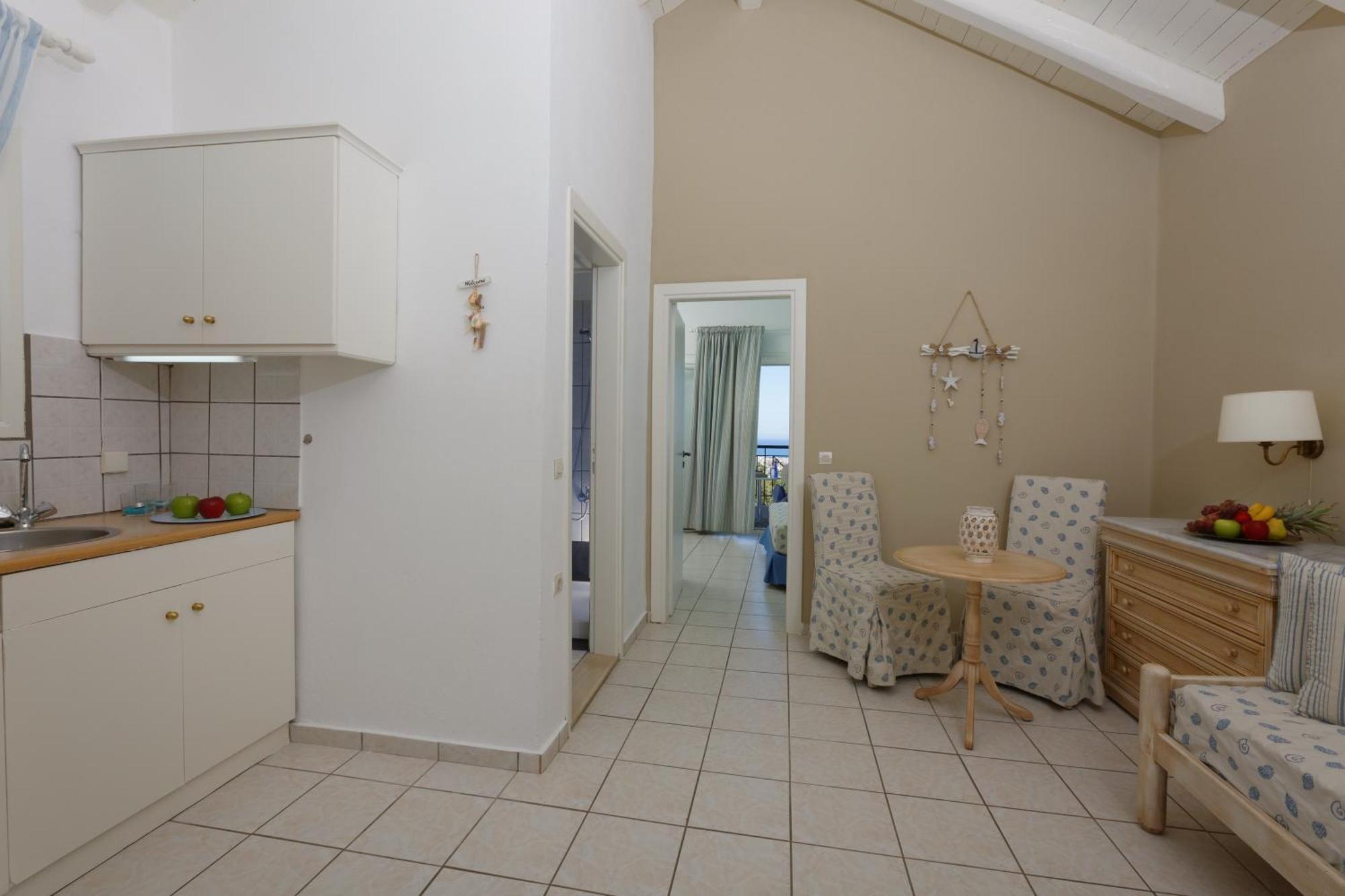 Village Apartment *