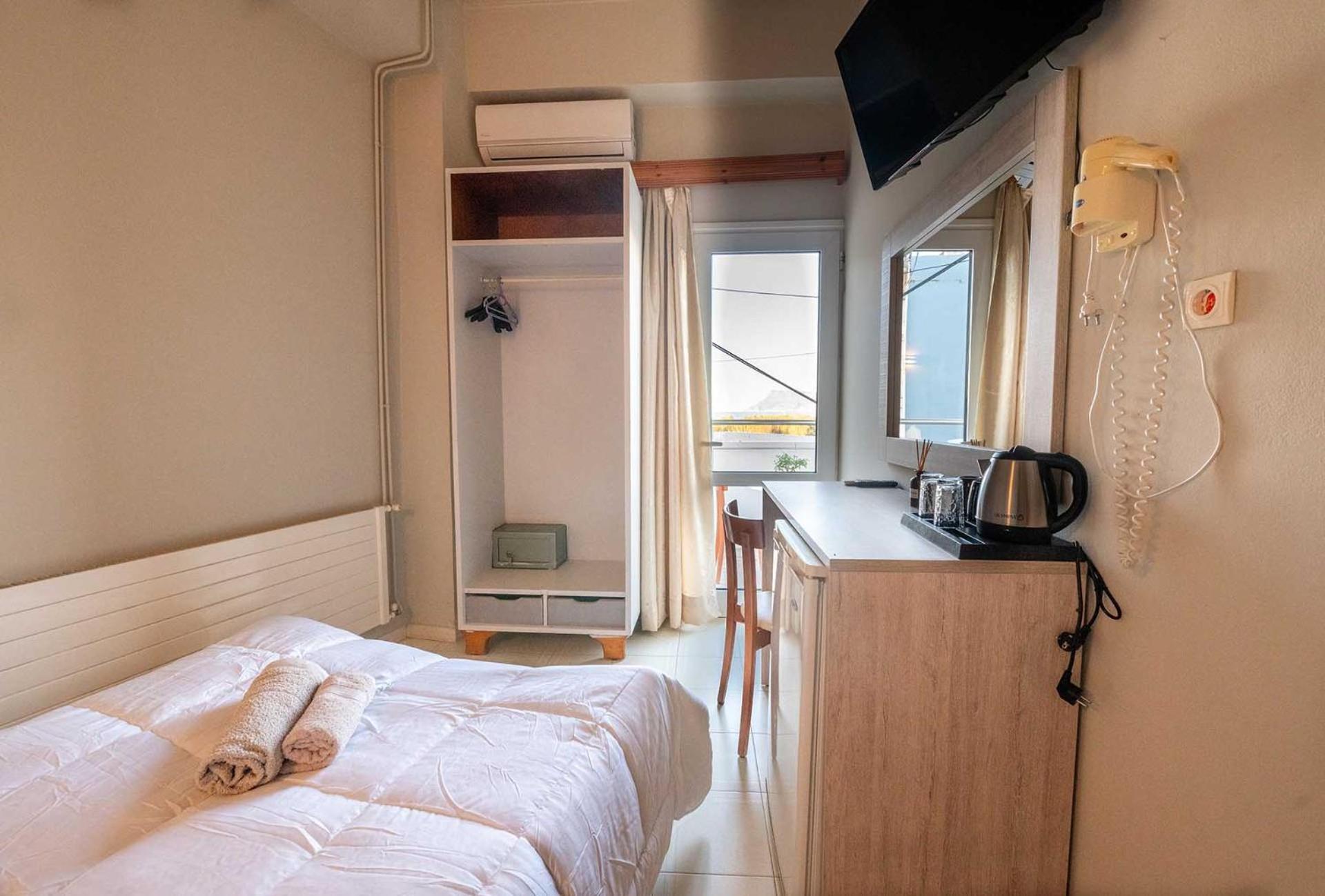 Bikakis Family Aparthotel