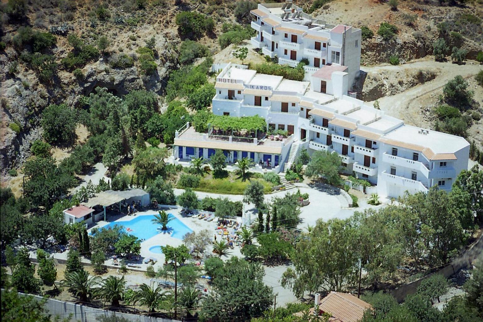 Neos Ikaros Hotel 2*