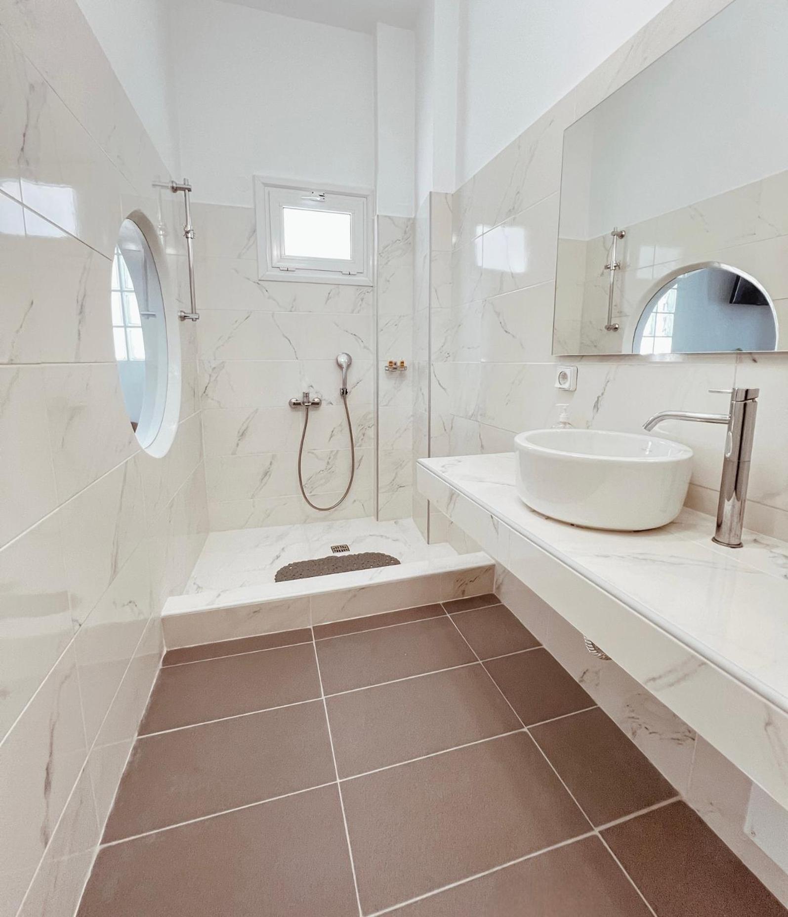 Hotel Danae Fira (Santorini)