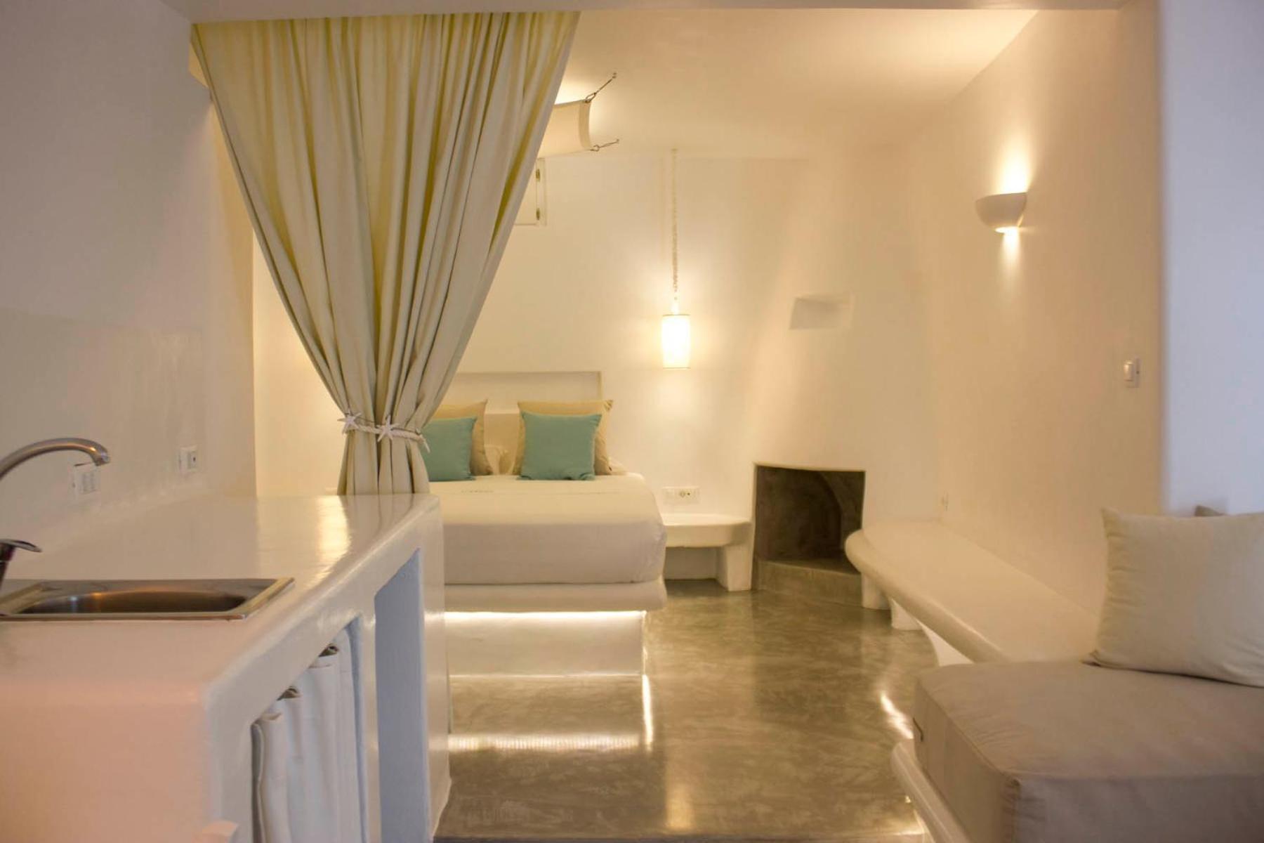 Flaskos Suites And More Aparthotel Agios Stefanos (Mykonos)