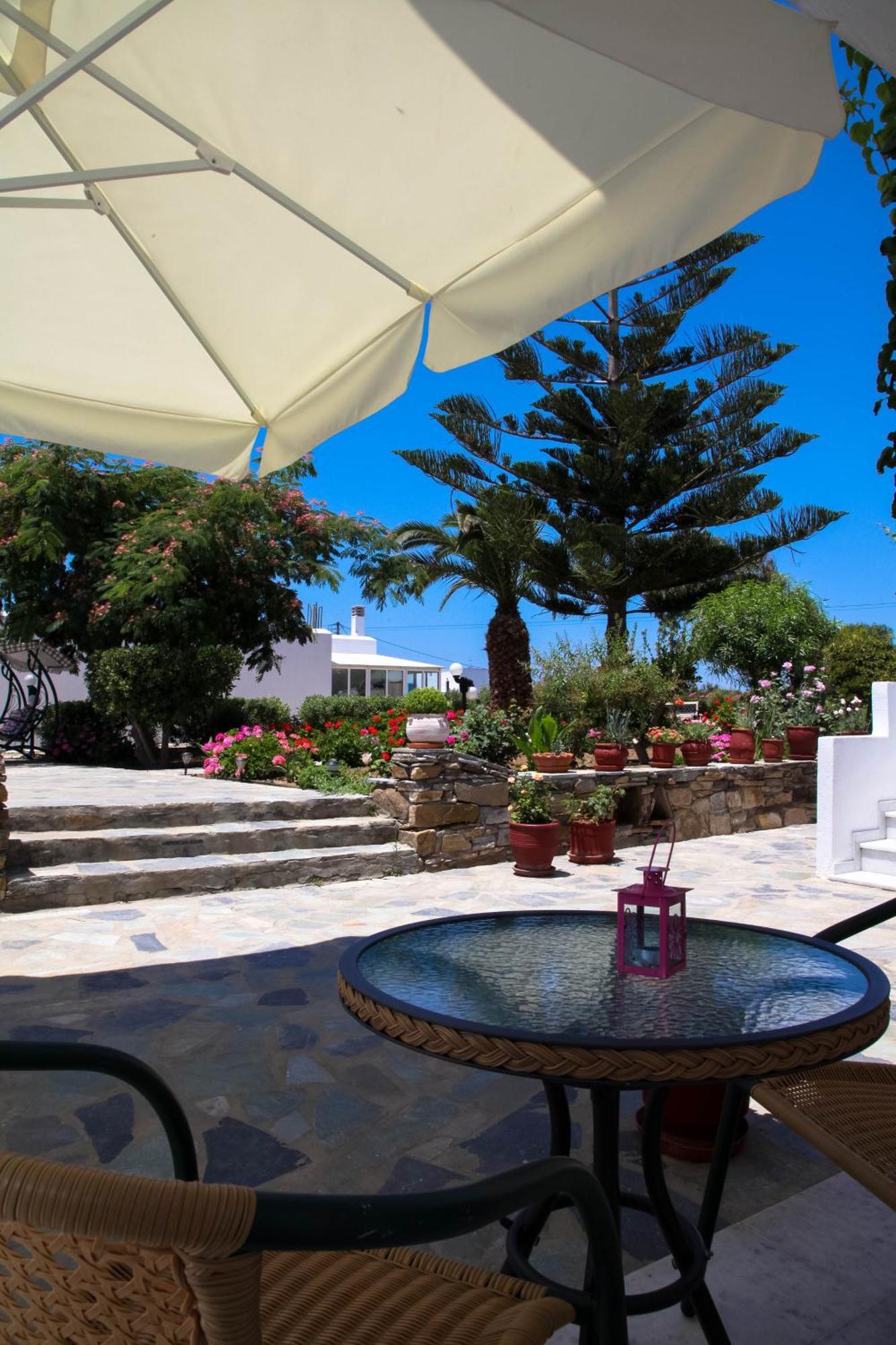 Aparthotel Maroussa