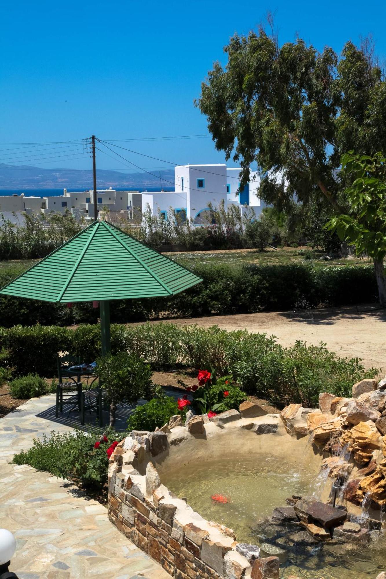 Aparthotel Maroussa