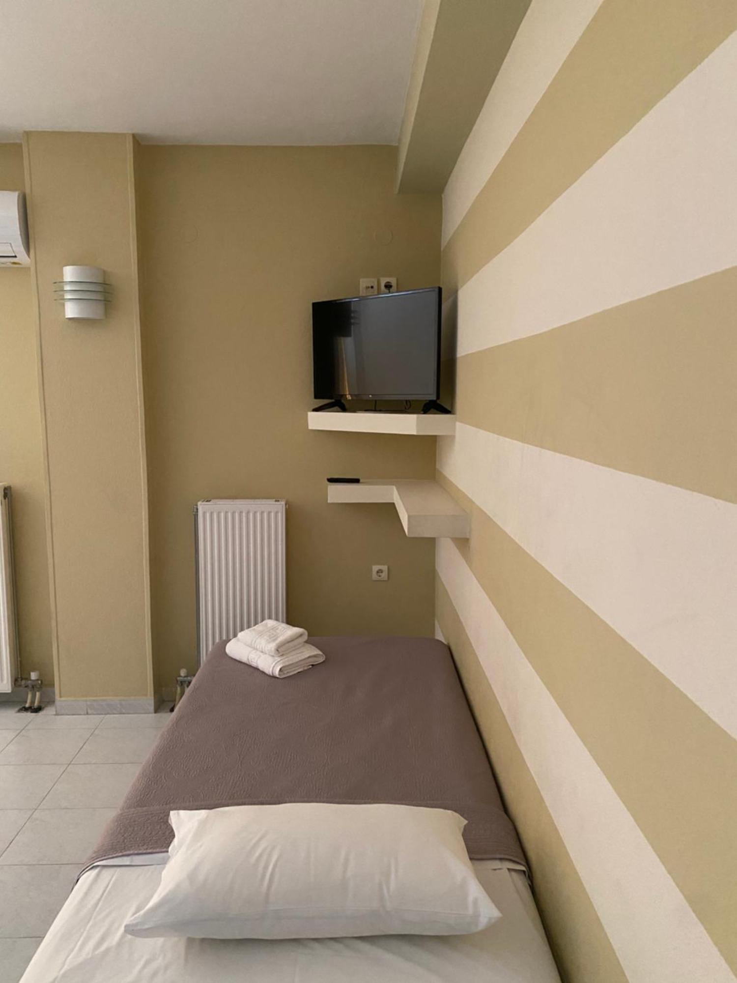 Hotel Kalloni 3*