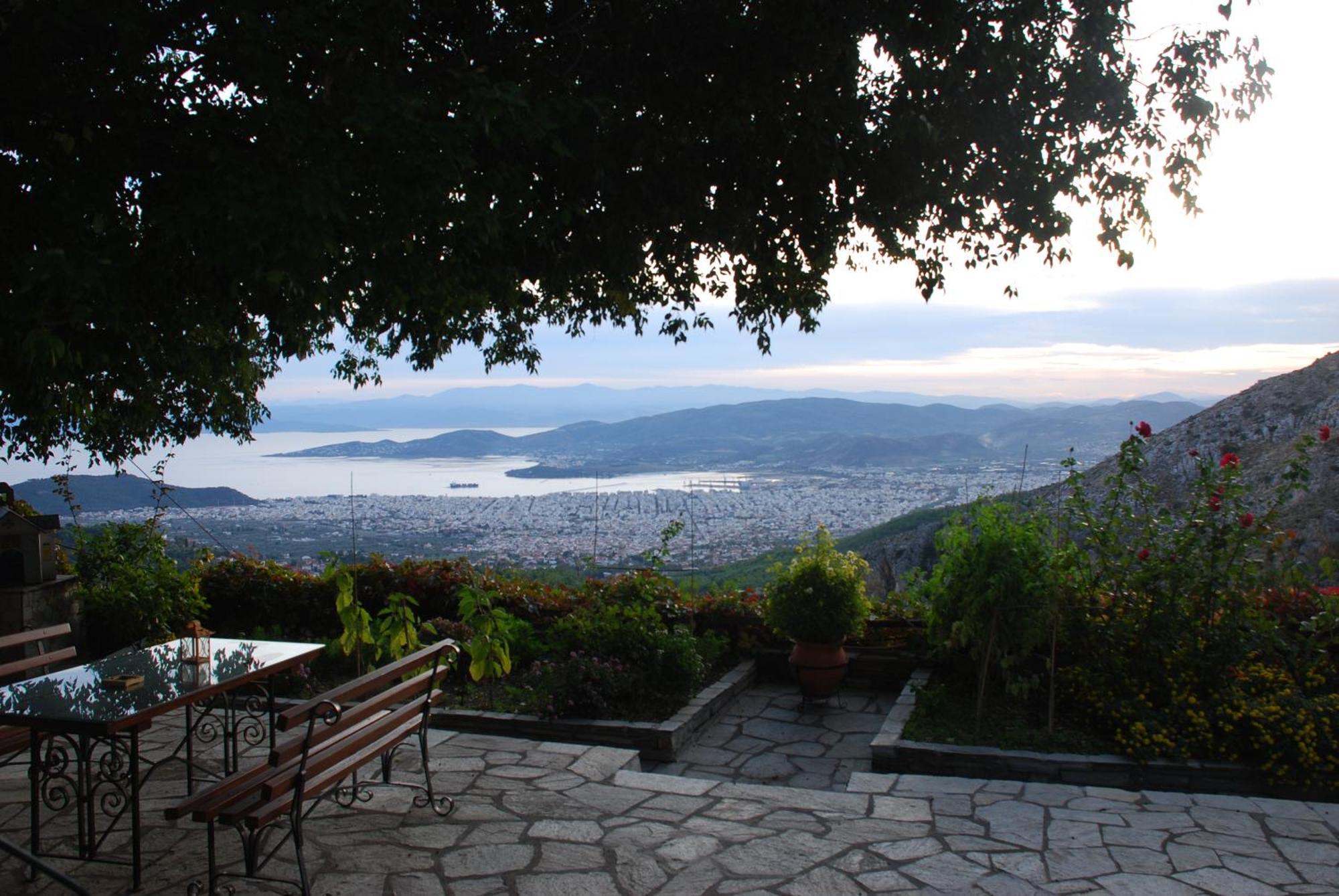 Archontiko Stafylopati Guest house