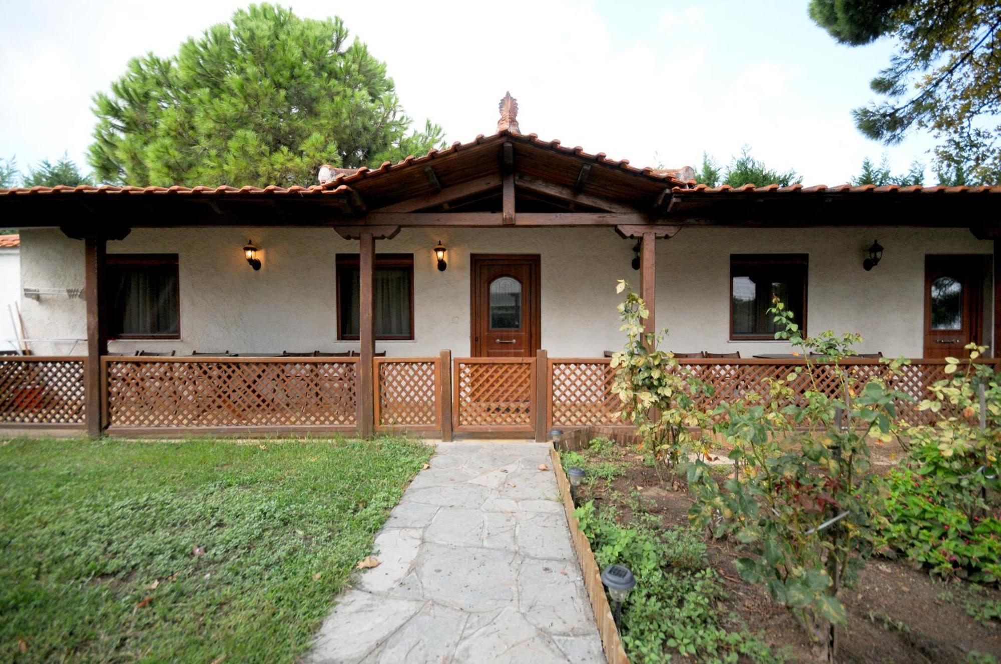Apartment Haus Platanos & By The Sea