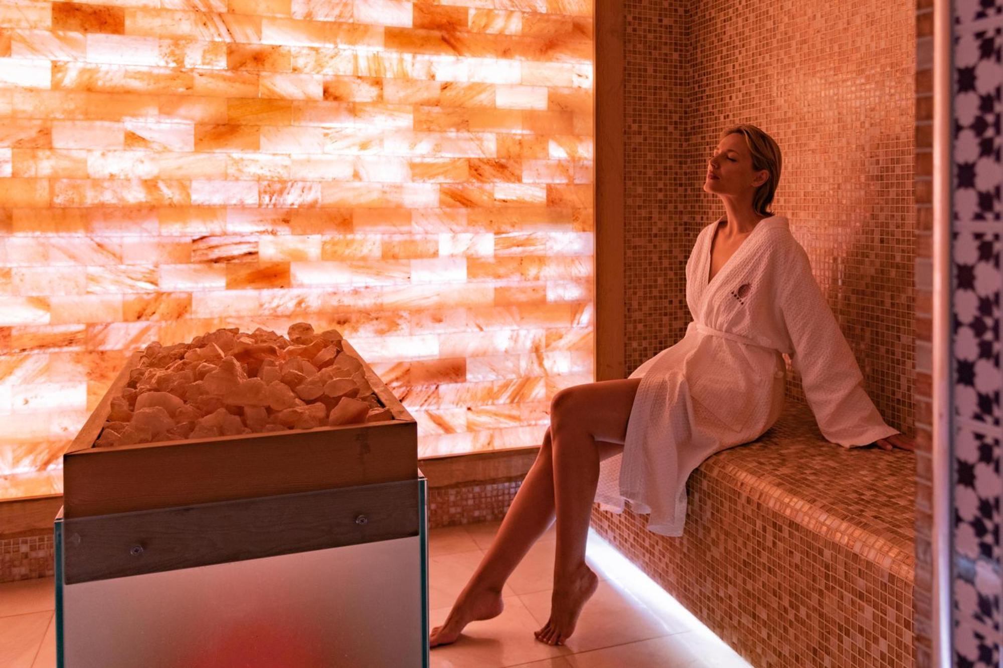 Pomegranate Wellness 5*