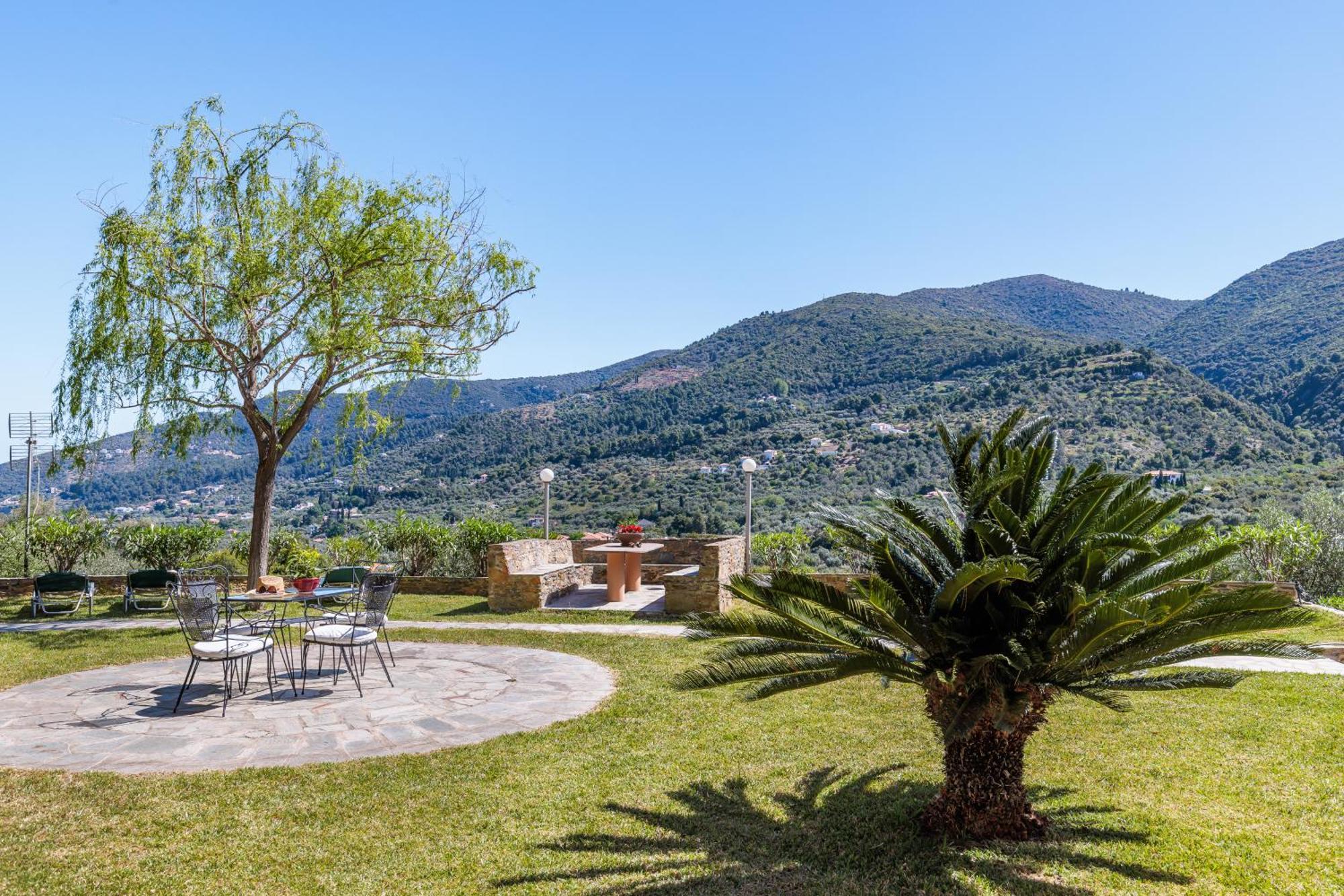Likasti Apartment Skopelos Town
