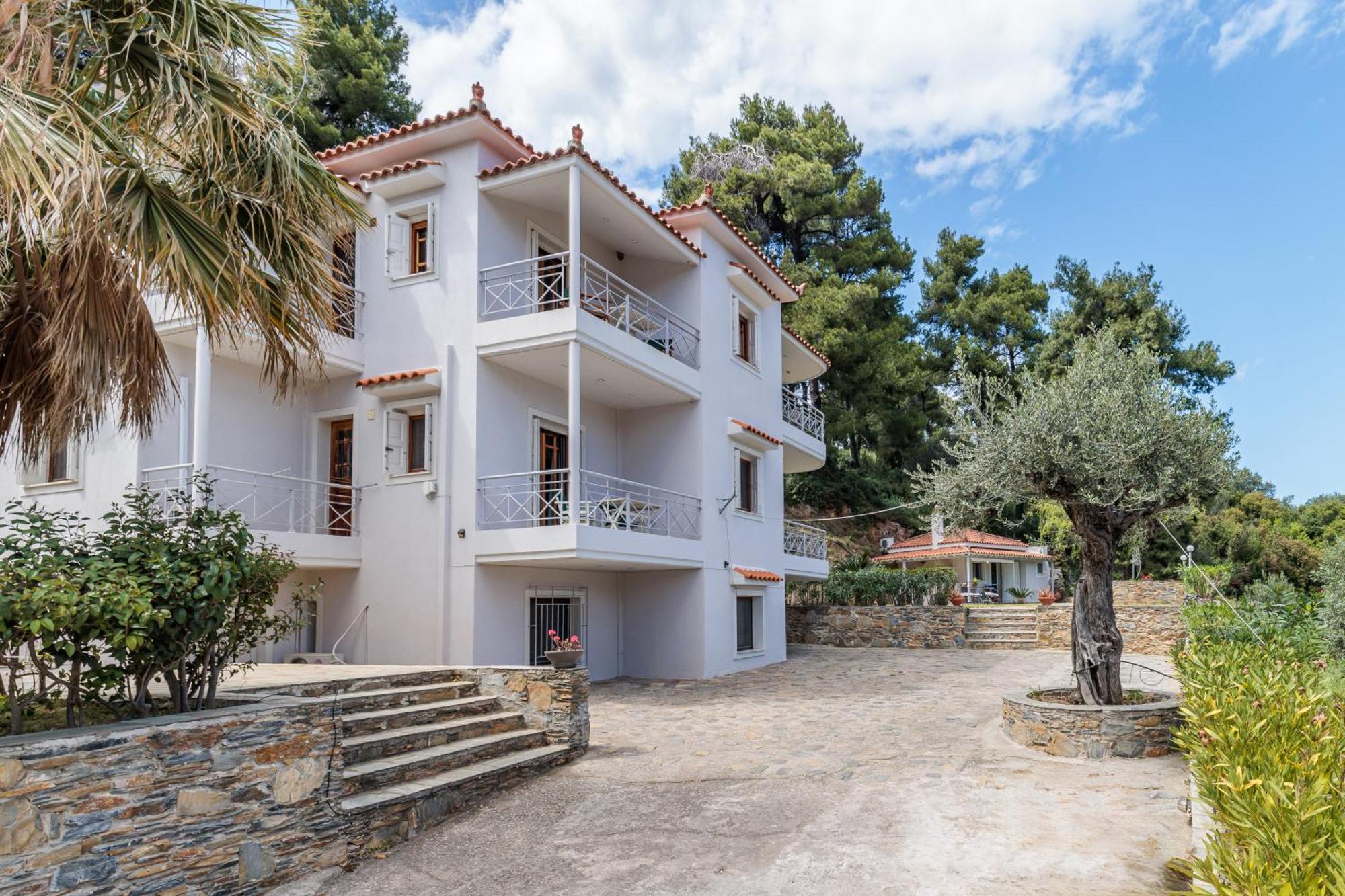 Likasti Skopelos Town