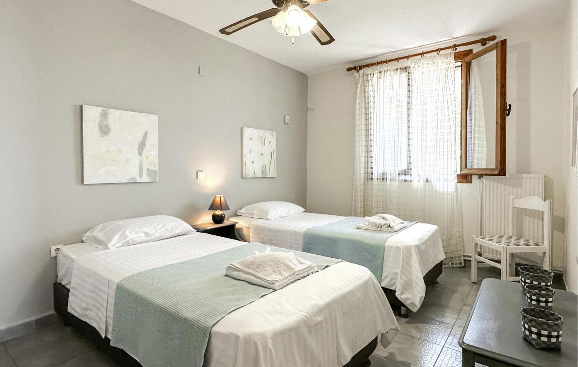 In Aghios Dimitris-m, With Wifi Apartment Riglia