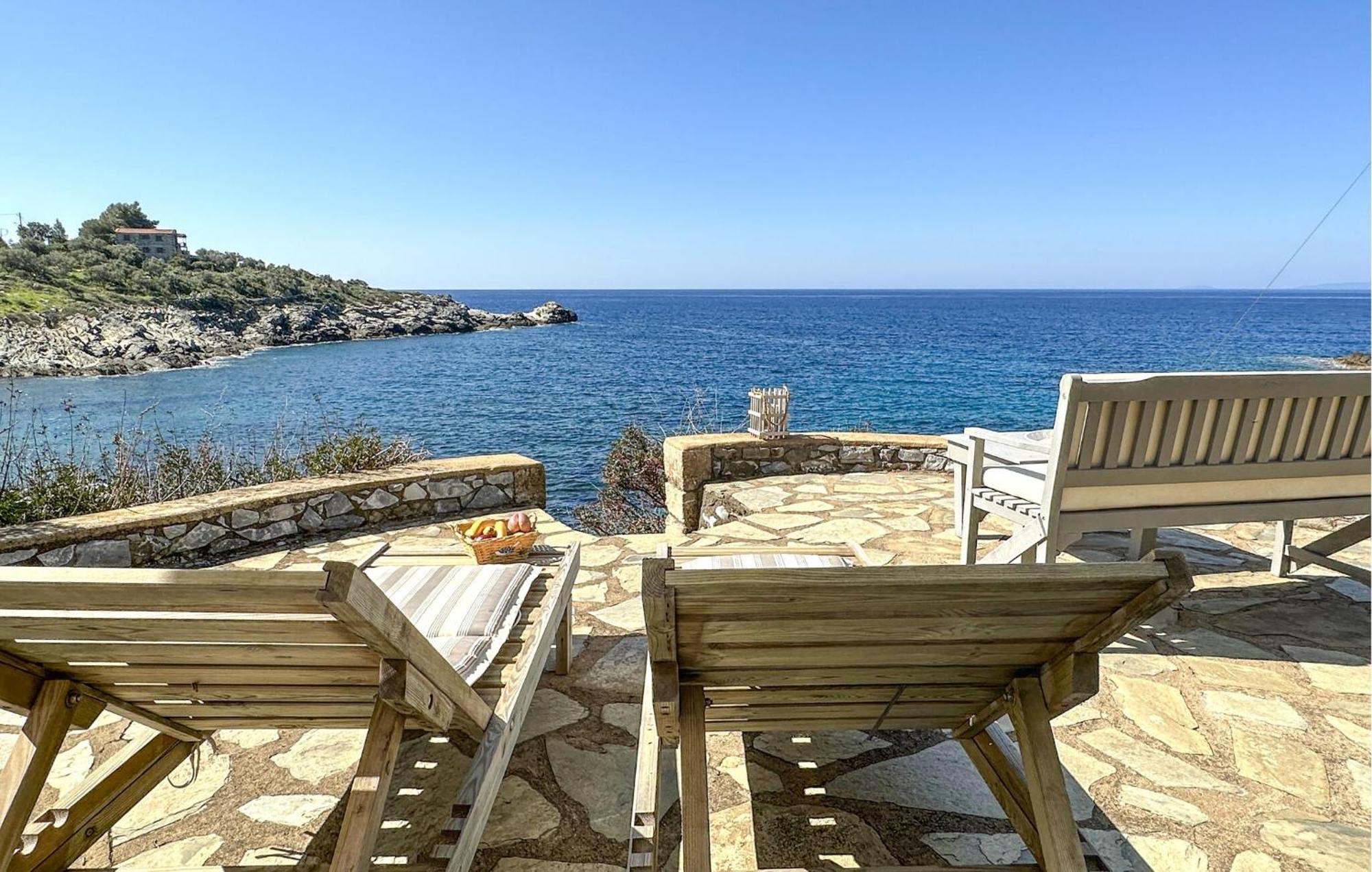 In Aghios Dimitris-m, With Wifi Apartment Riglia