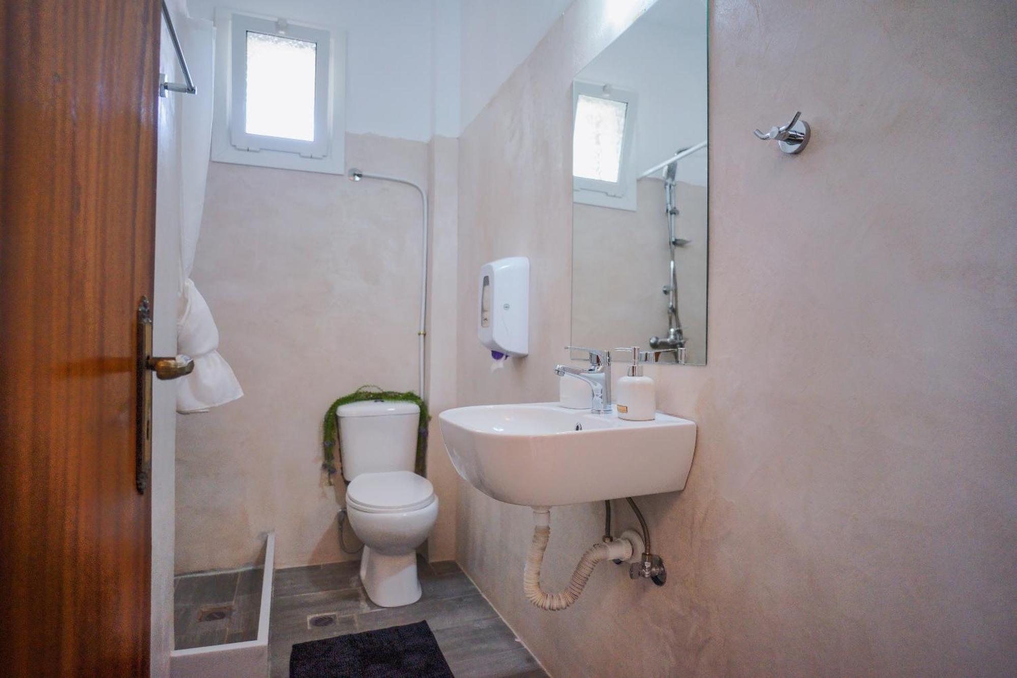 Hotel Korfos - Ξενοδοχείο Κόρφος Renovated 2*