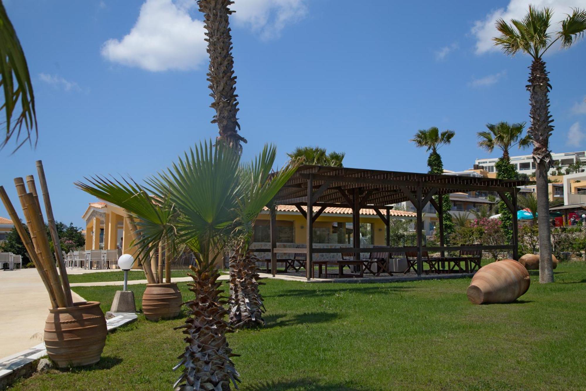 Grand Blue Hotel 5*