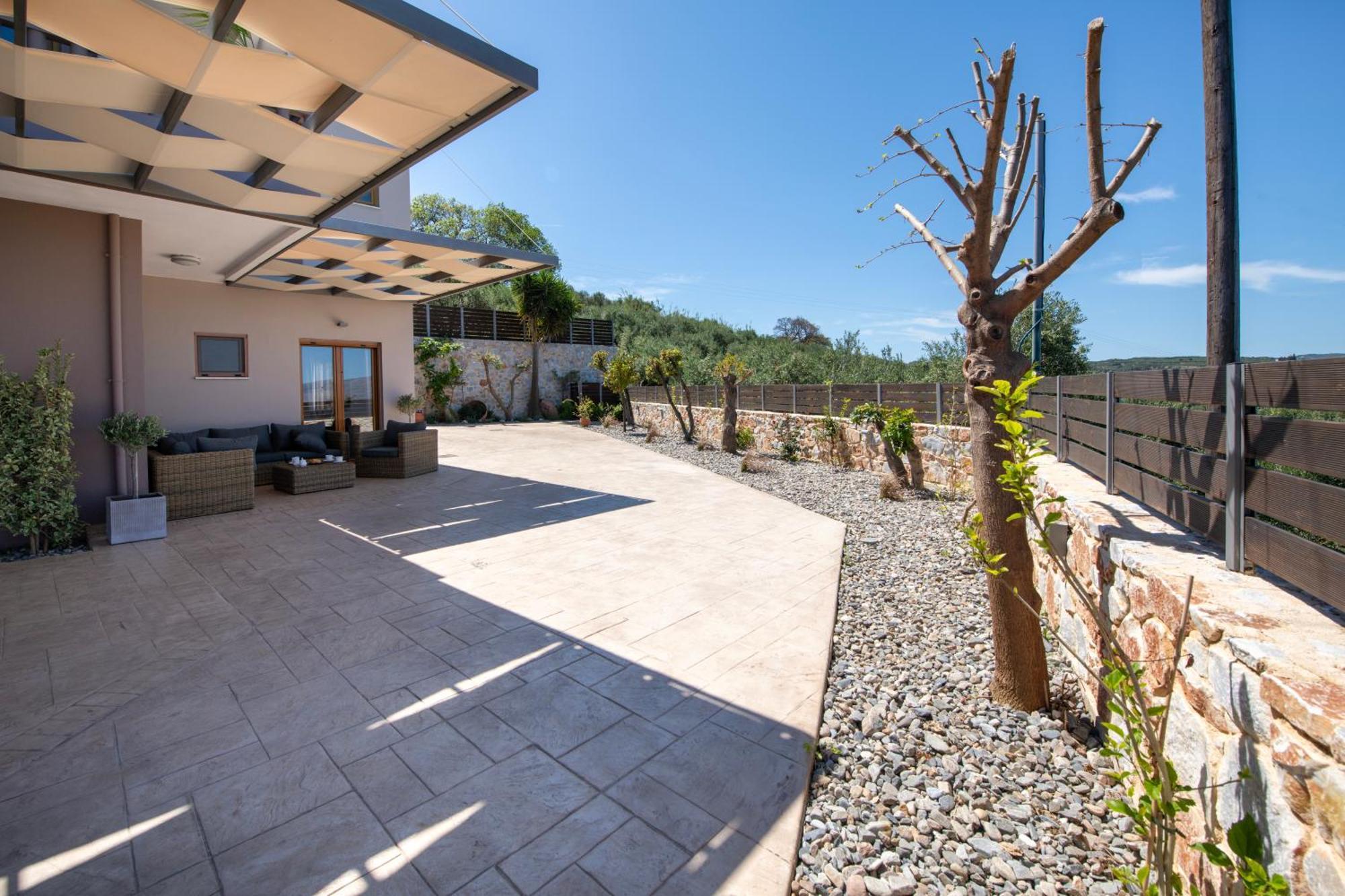 Lady Dafni With Private Heated Pool * Maleme (Crete)