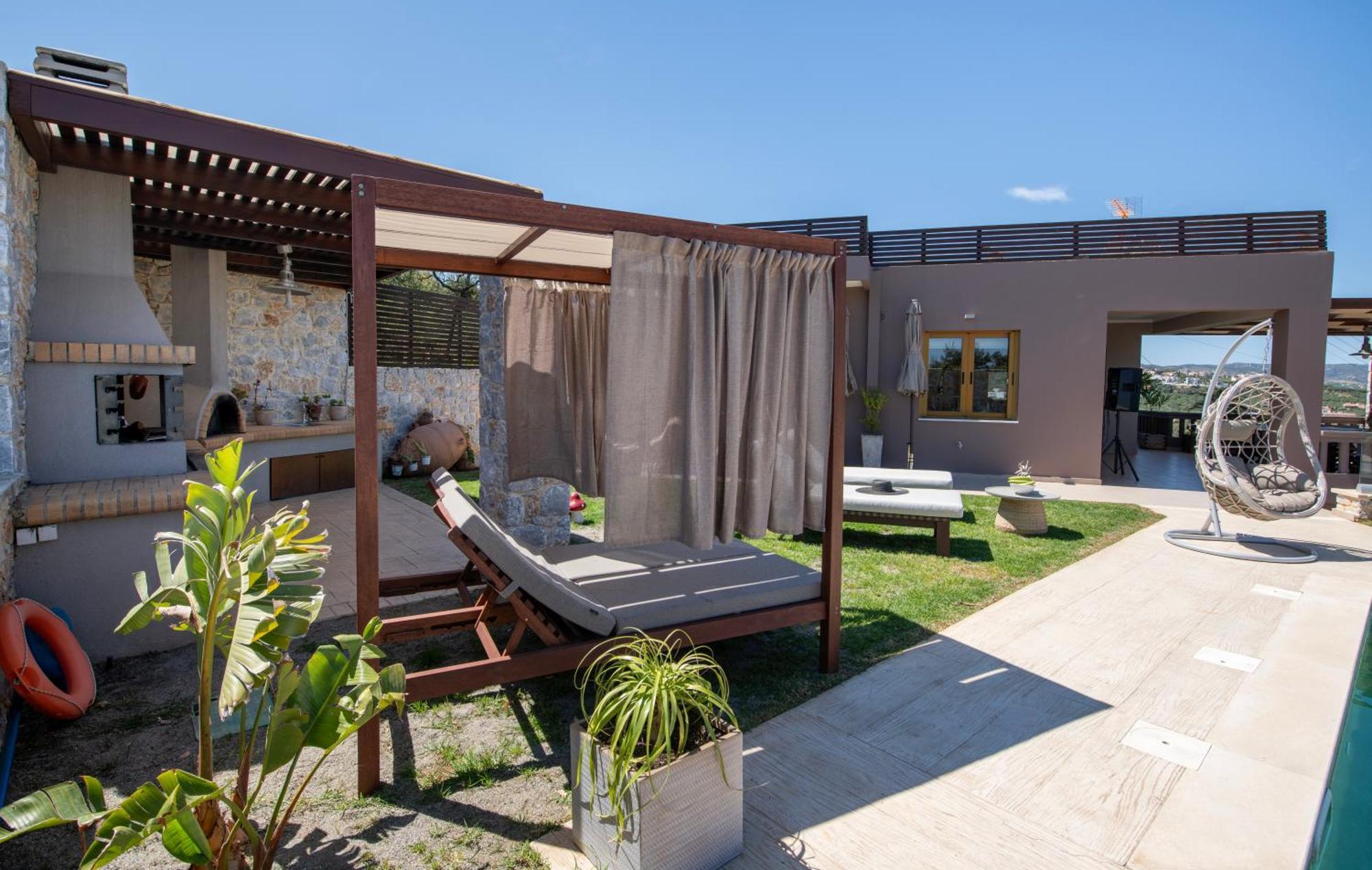 Villa Lady Dafni With Private Heated Pool
