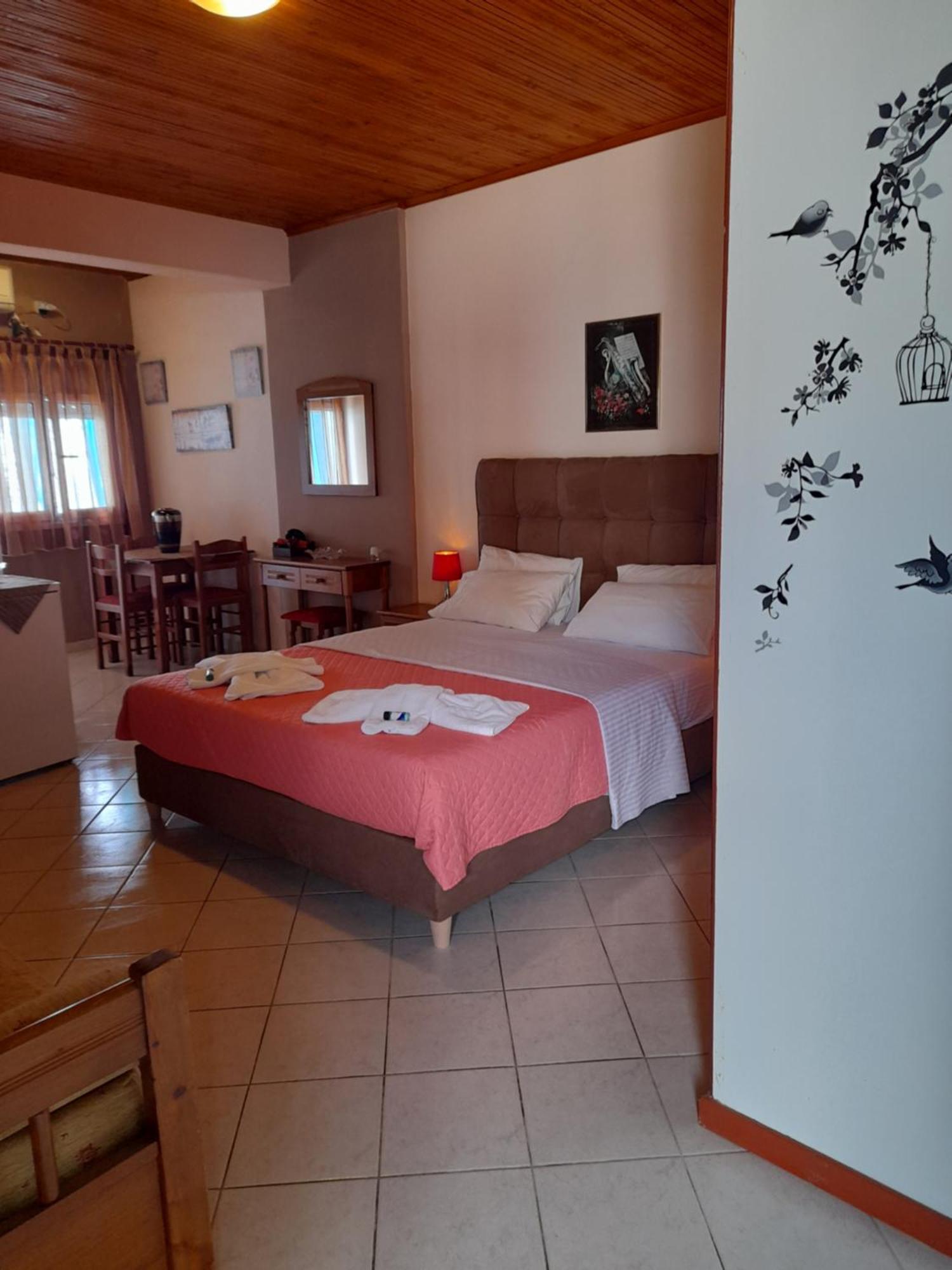 Delfini Aparthotel