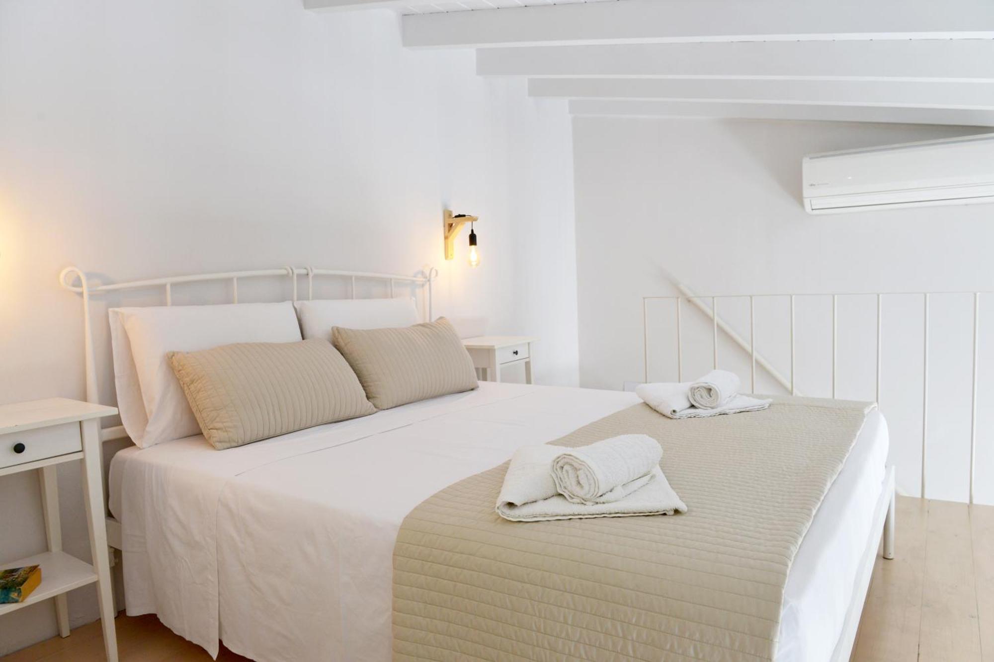 Spitakia Apartment *