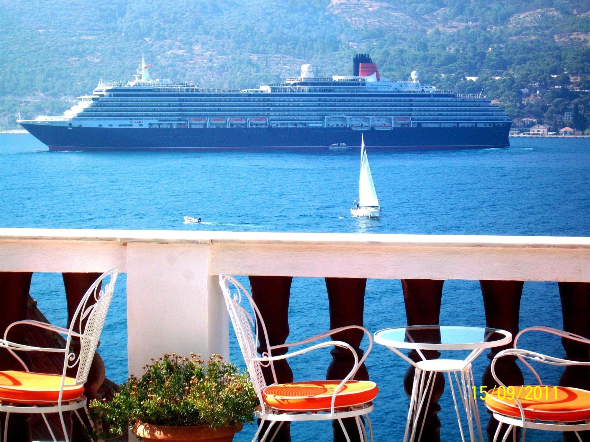 Hotel Mirini