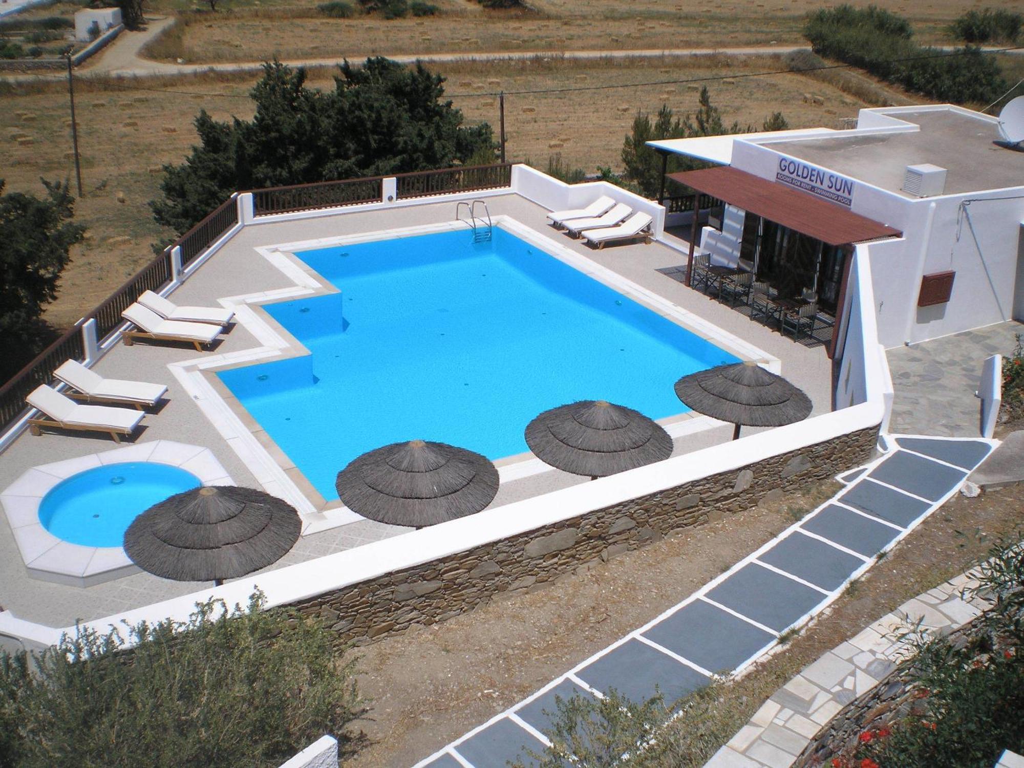 Aparthotel Golden Sun Chora (Ios)