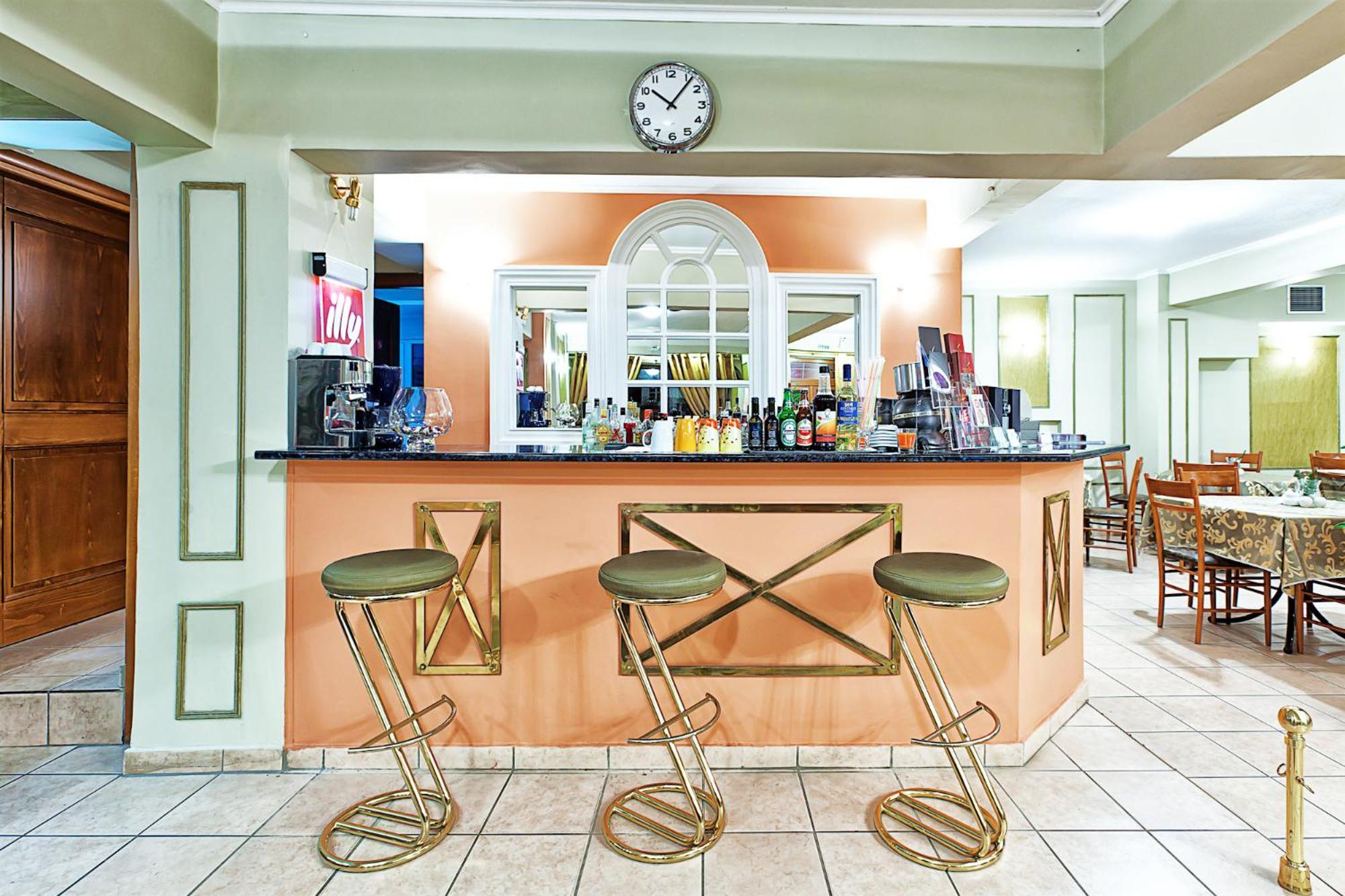 Hotel Anastassiou - Bike And Motorcycle Friendly 2*