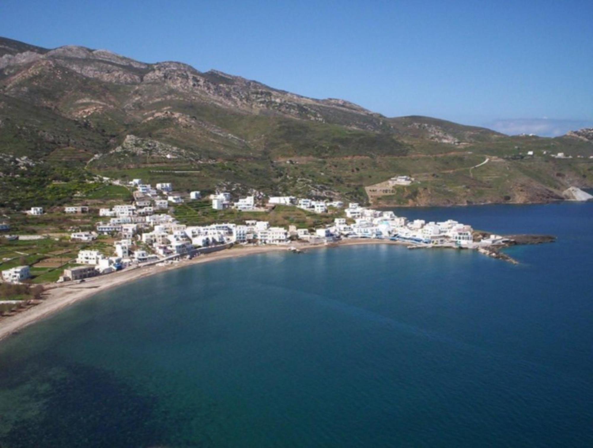 Hotel Adonis Naxos 2*