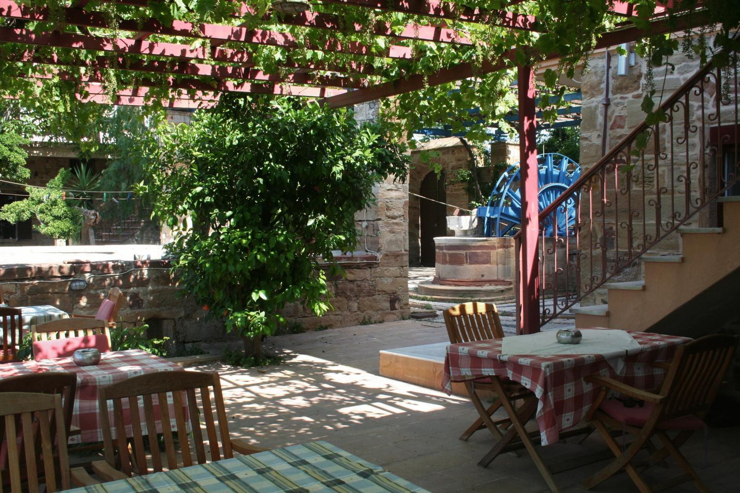 Guest house Manganos 3*