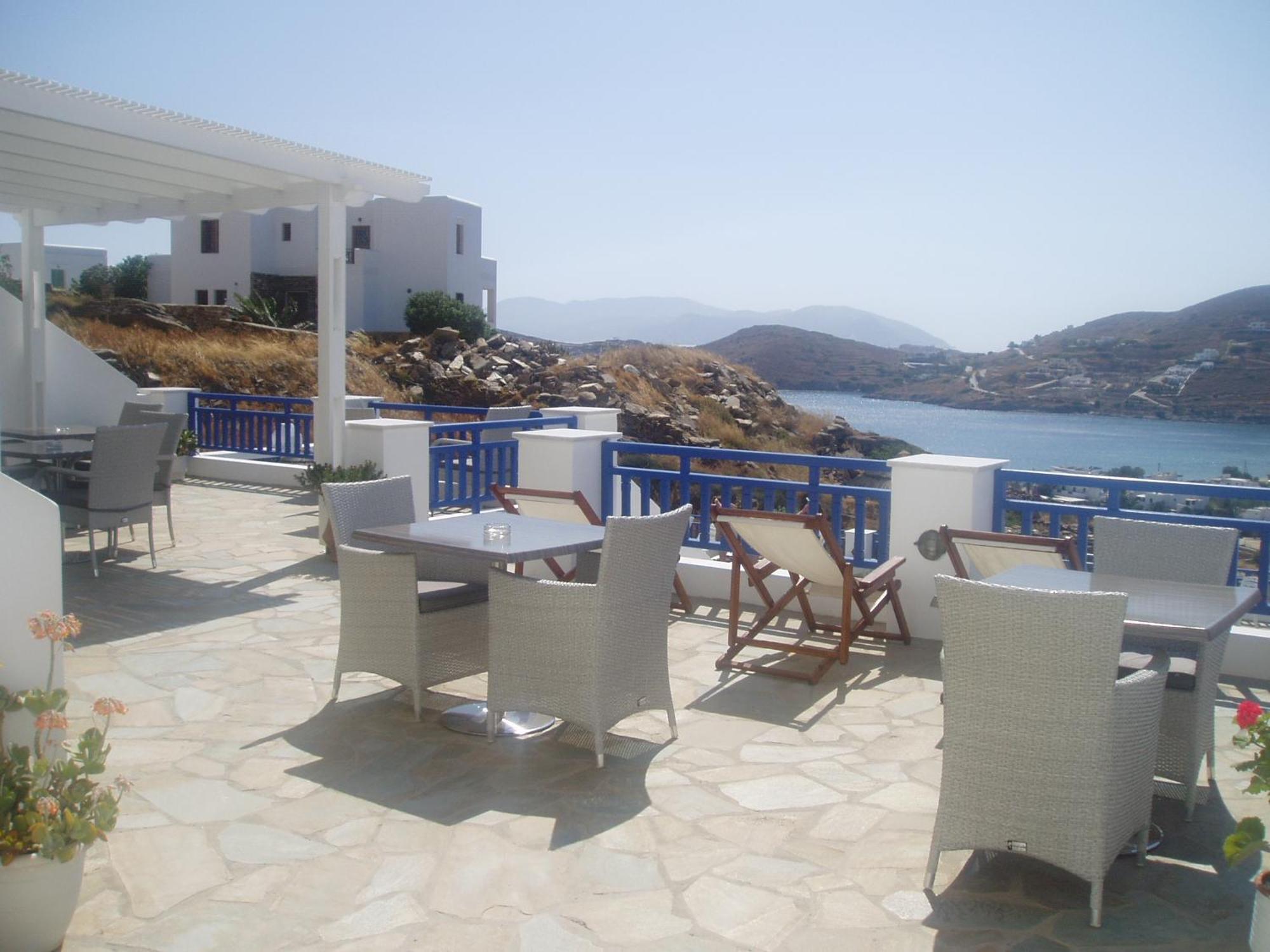 Rita's Place Chora (Ios)