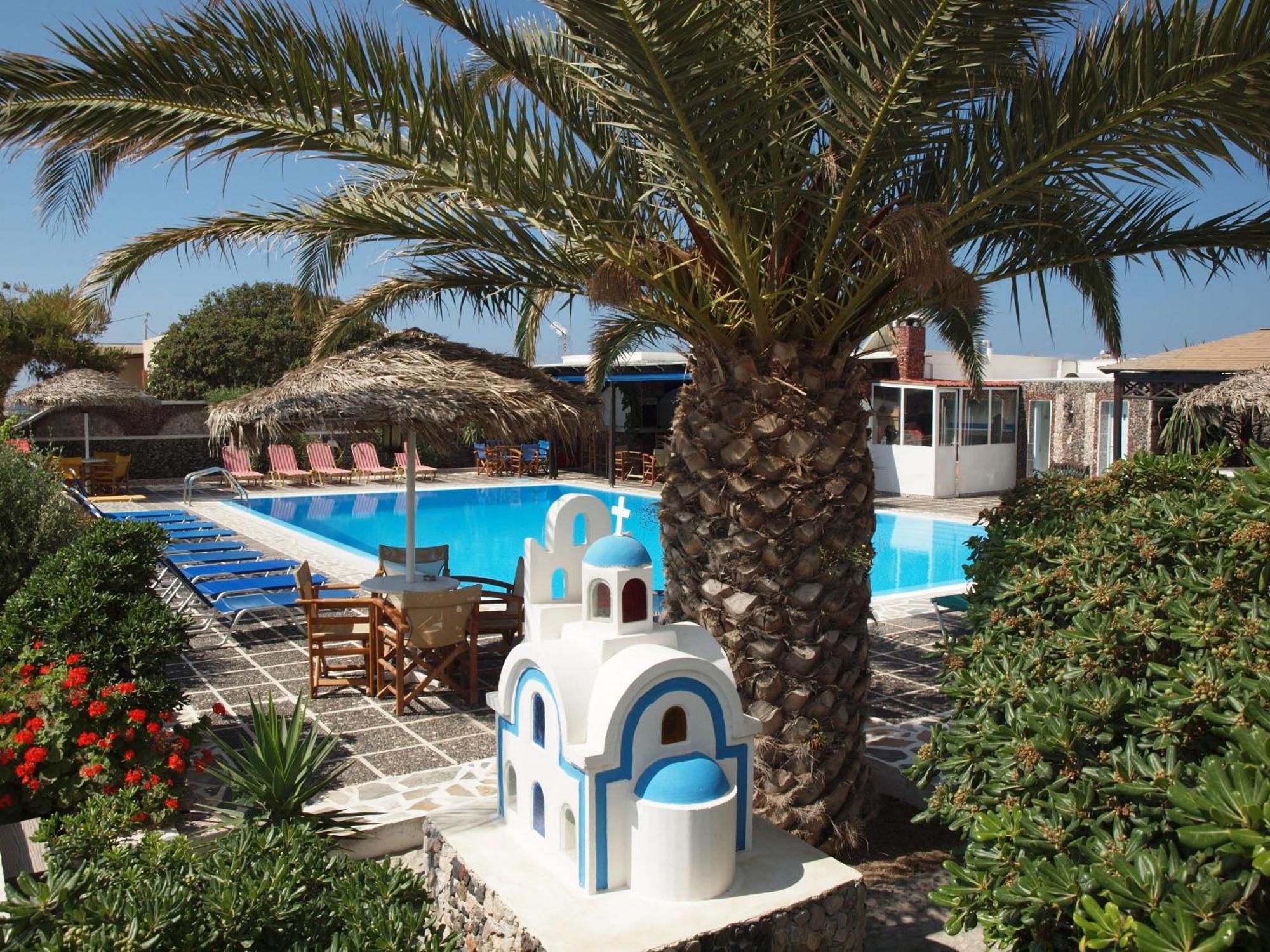Hotel Santorini 2*