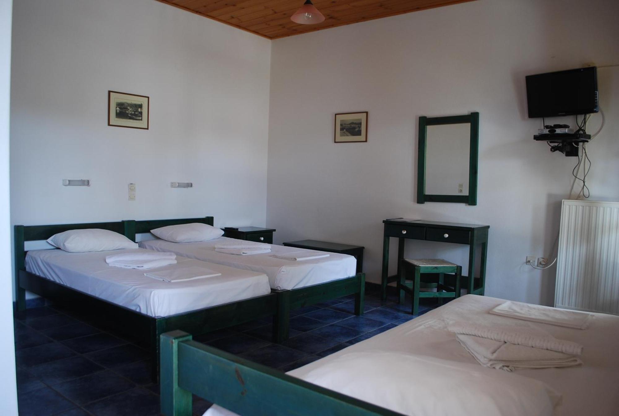 Aparthotel Siroco's And 3*